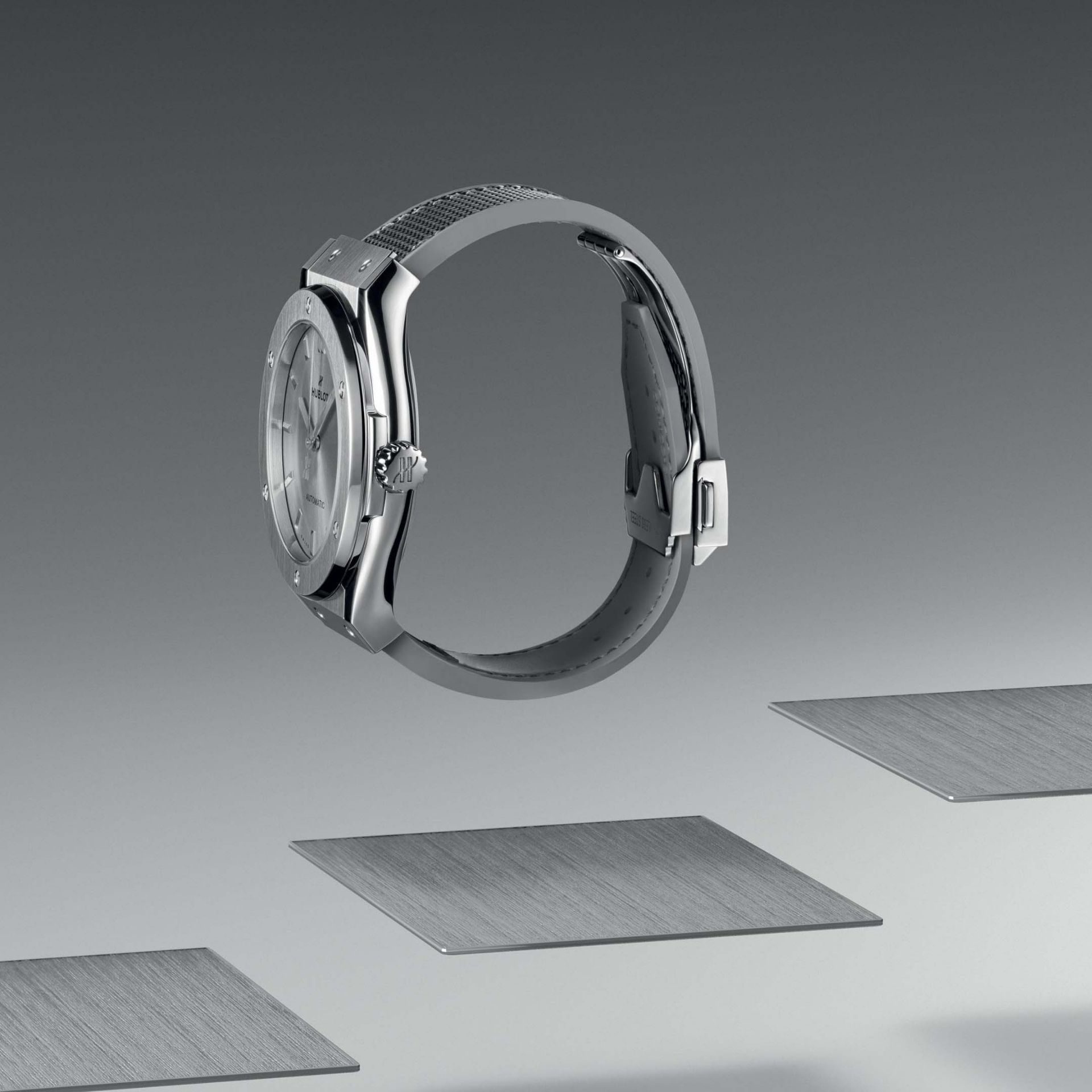 HUBLOT Classic Fusion Essential Grey 42 MM 542.NX.5610.NR.HEC24