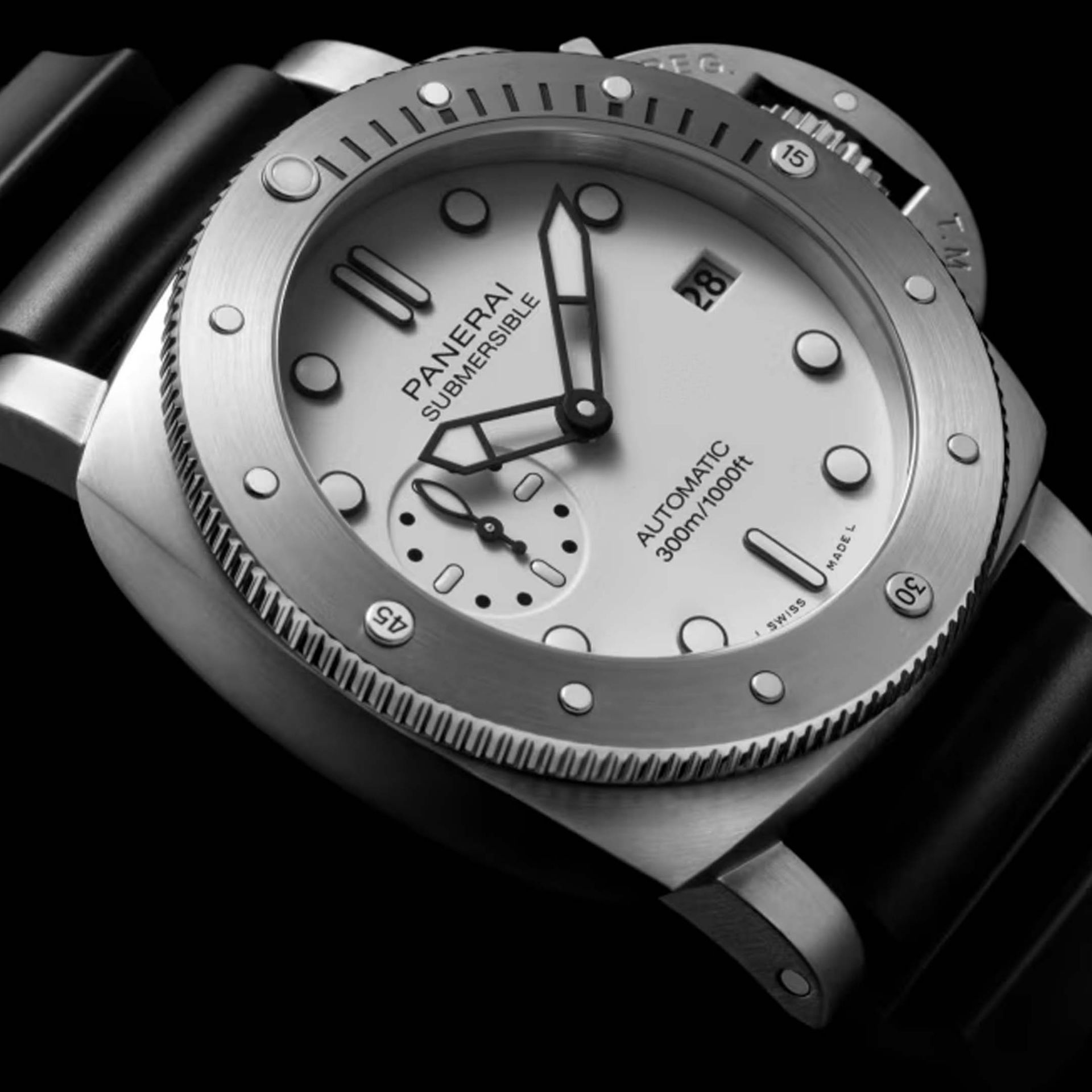 PANERAI Submersible 42 MM PAM01590