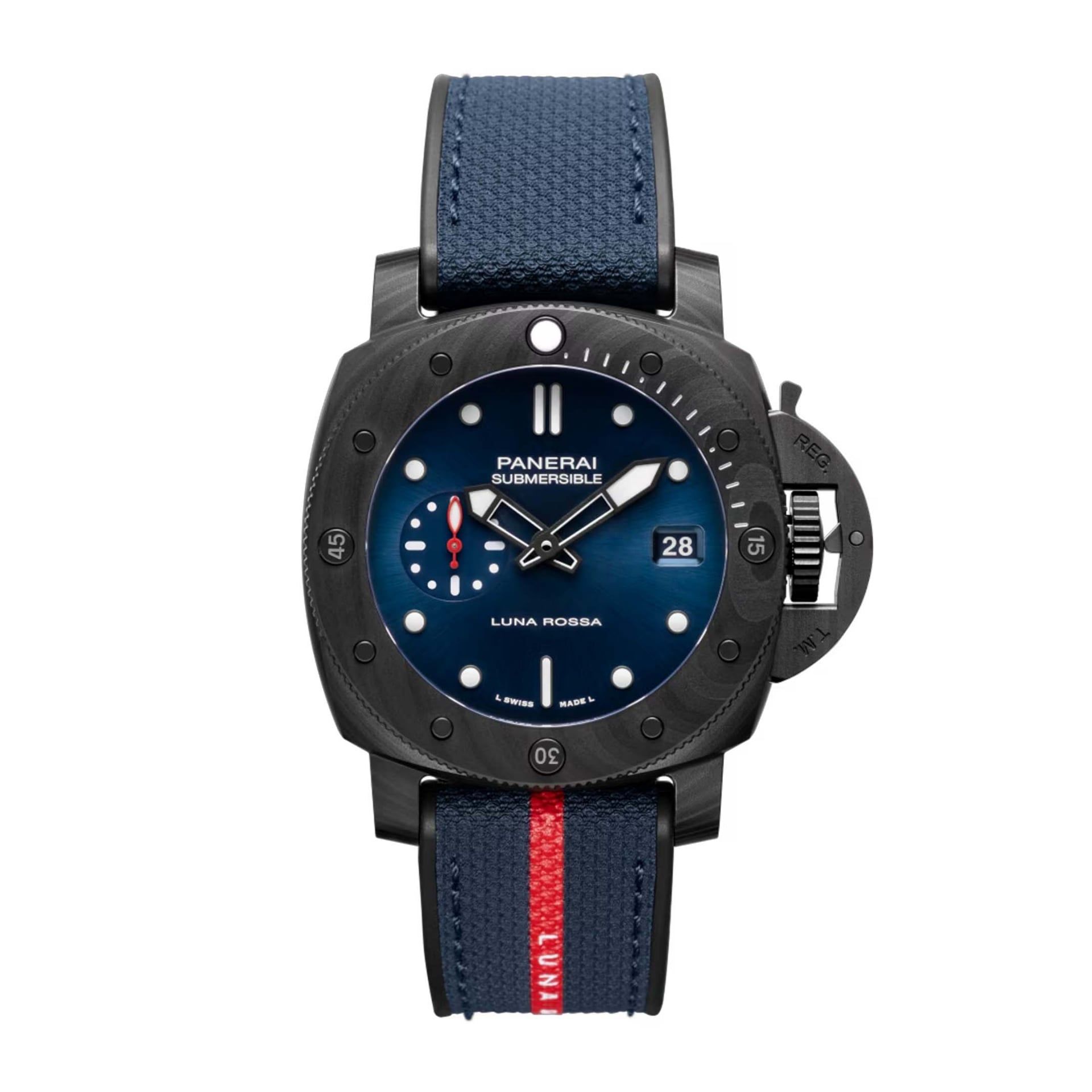 PANERAI  Submersible Luna Rossa Carbotech™ 42 MM PAM01563