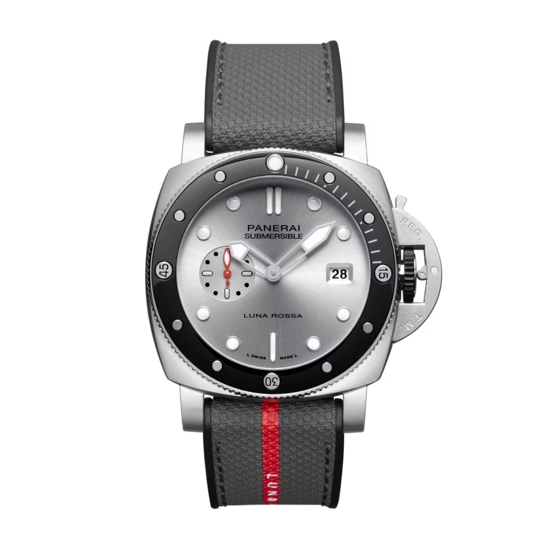 PANERAI Submersible QuarantaQuattro Luna Rossa 44 MM PAM01681