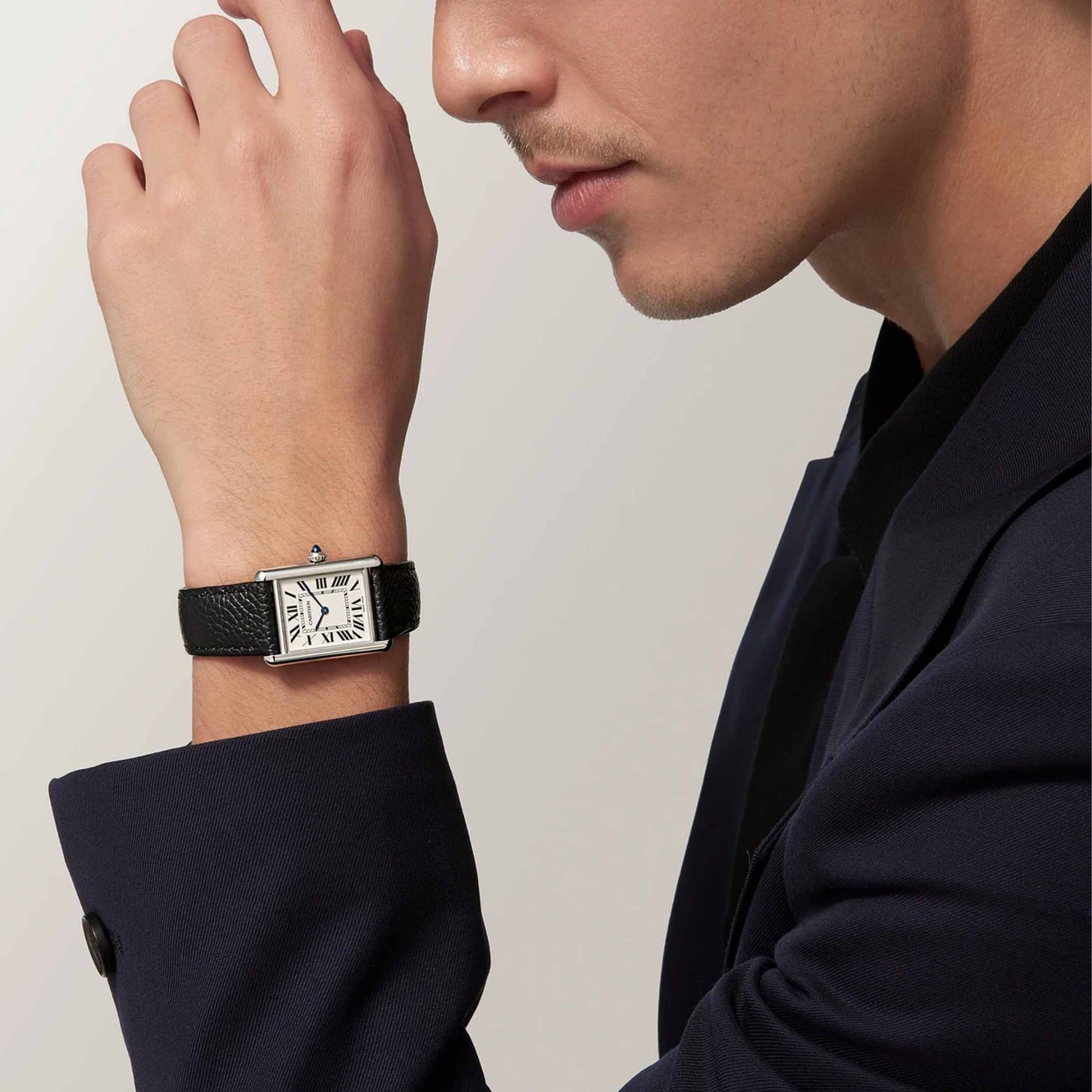 CARTIER Tank Must De Cartier Modello Grande, Acciaio, Pelle, Solarbeat™ 33,7 x 25,5 MM WSTA0138