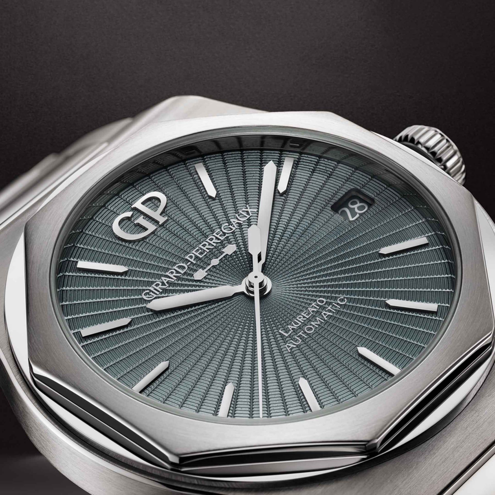 GIRARD PERREGAUX Laureato 42 42 MM 81010-11-3475-1CM