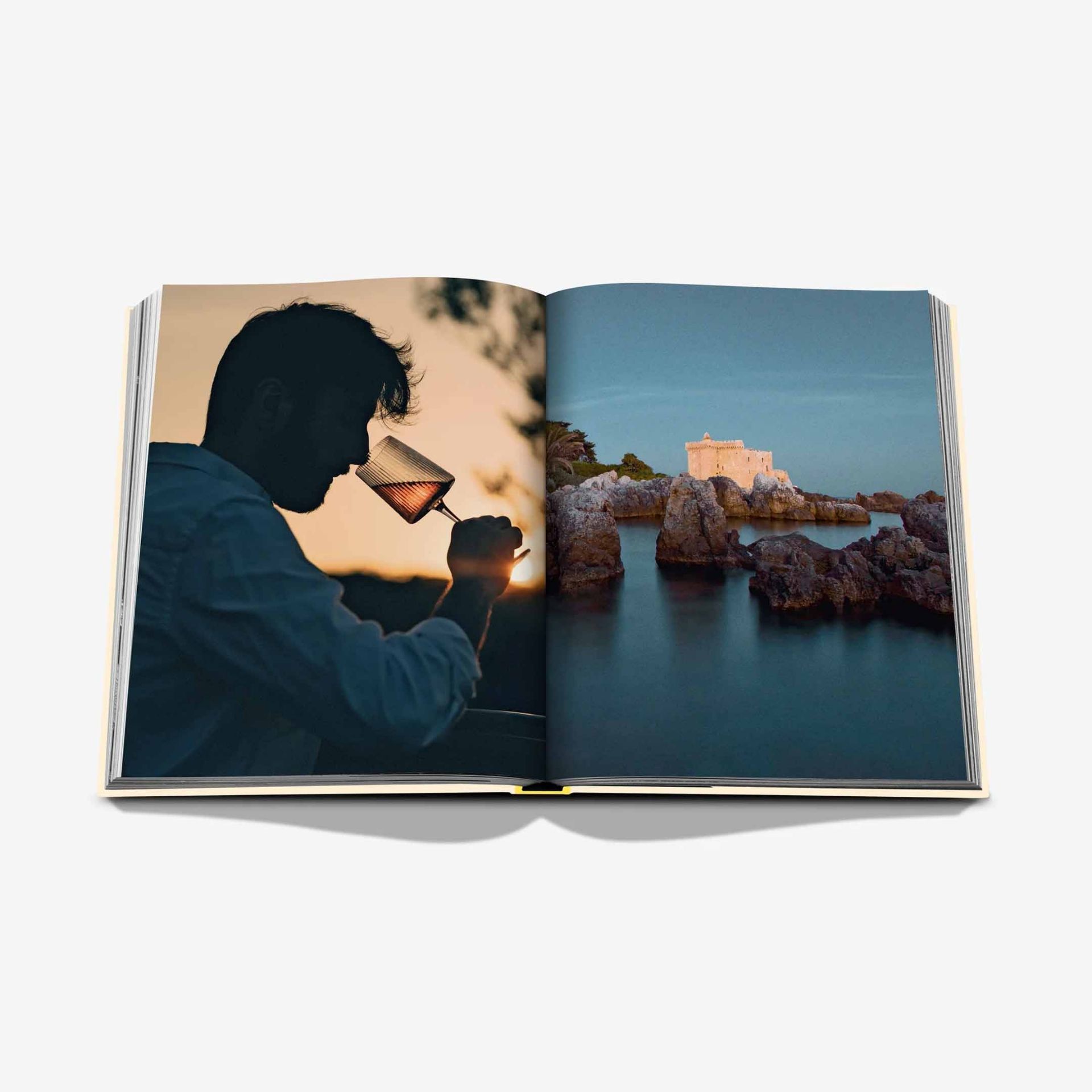 ASSOULINE Libro Wine & Travel Mediterranean Islands 25 x 3 x H 33 CM 9781649804983