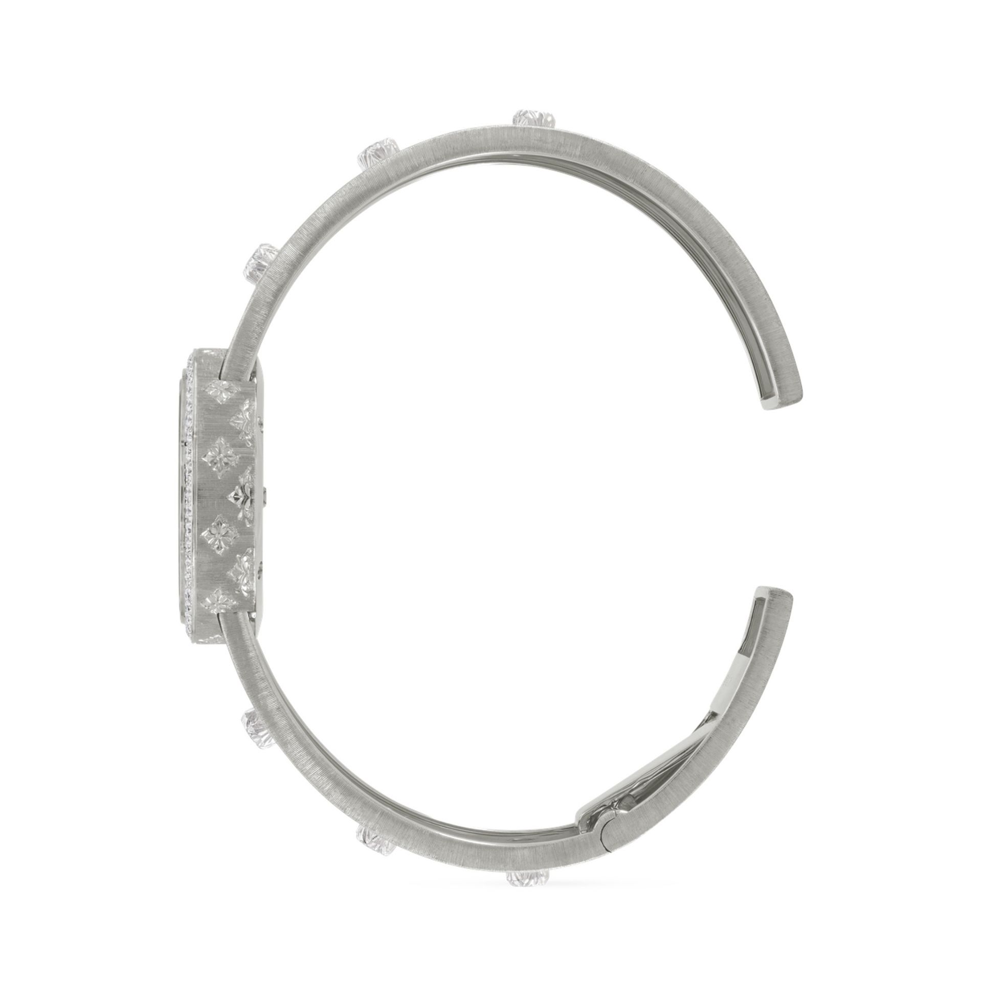 BUCCELLATI Macri Classica in Oro Bianco con Diamanti 24 MM WAULDG022013
