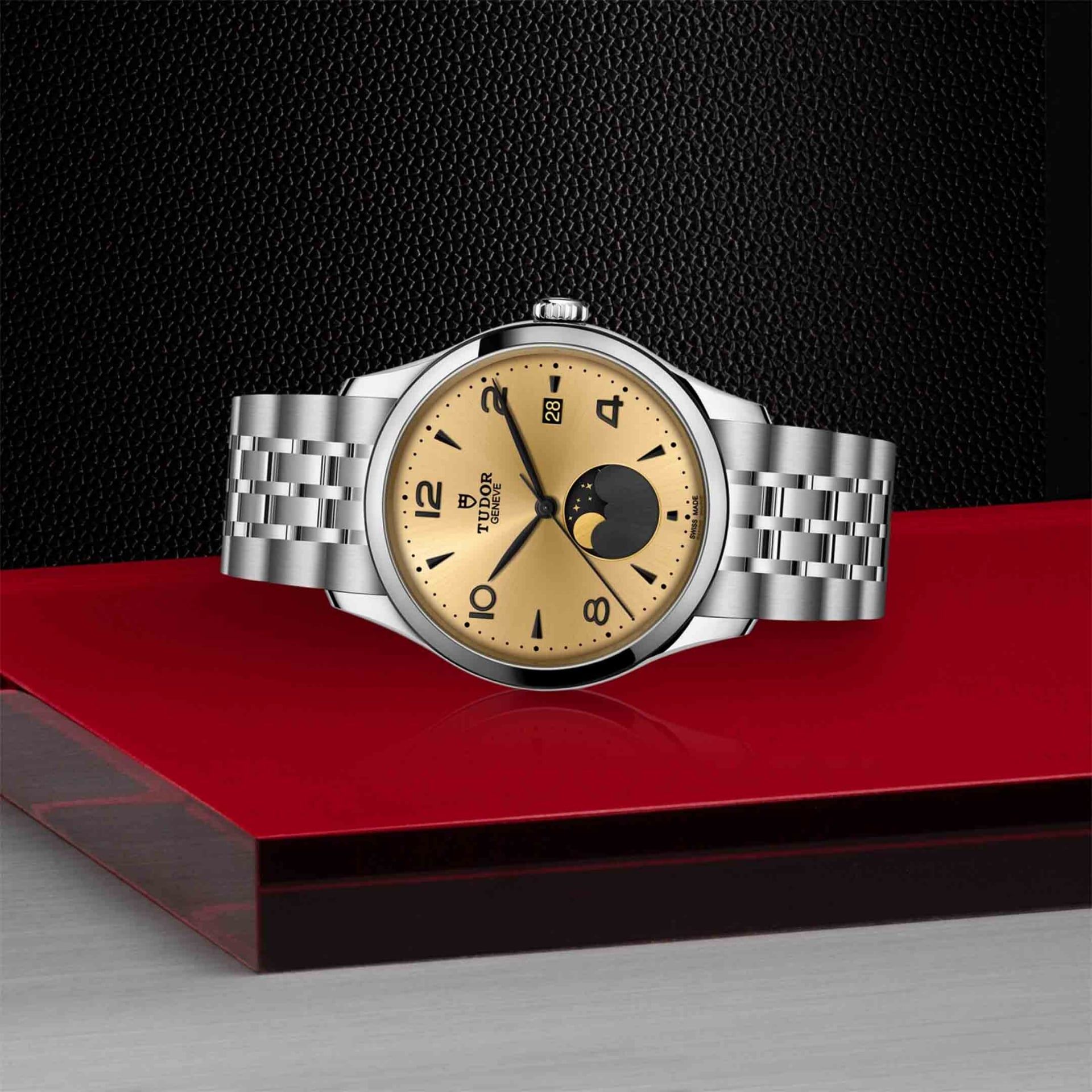 TUDOR 1926 Luna 39 MM M91560-0001