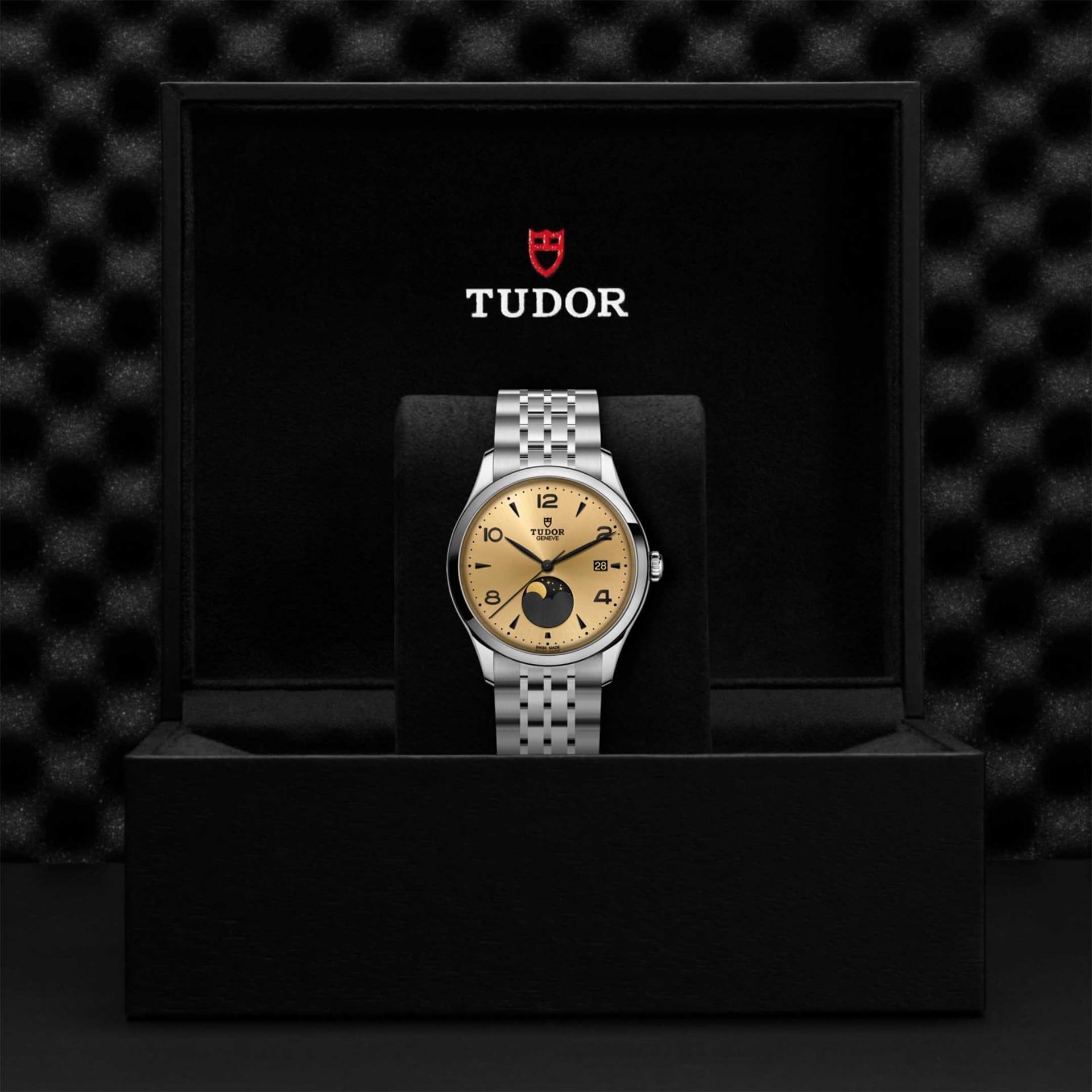 TUDOR 1926 Luna 39 MM M91560-0001