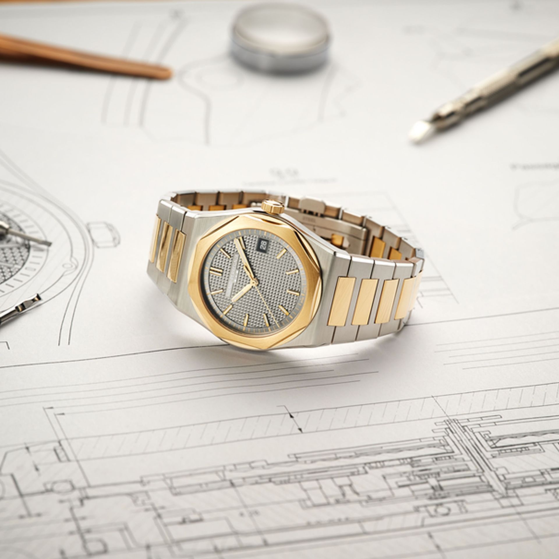 GIRARD PERREGAUX Laureato Fifty 39 MM 81008-63-3412-1CM