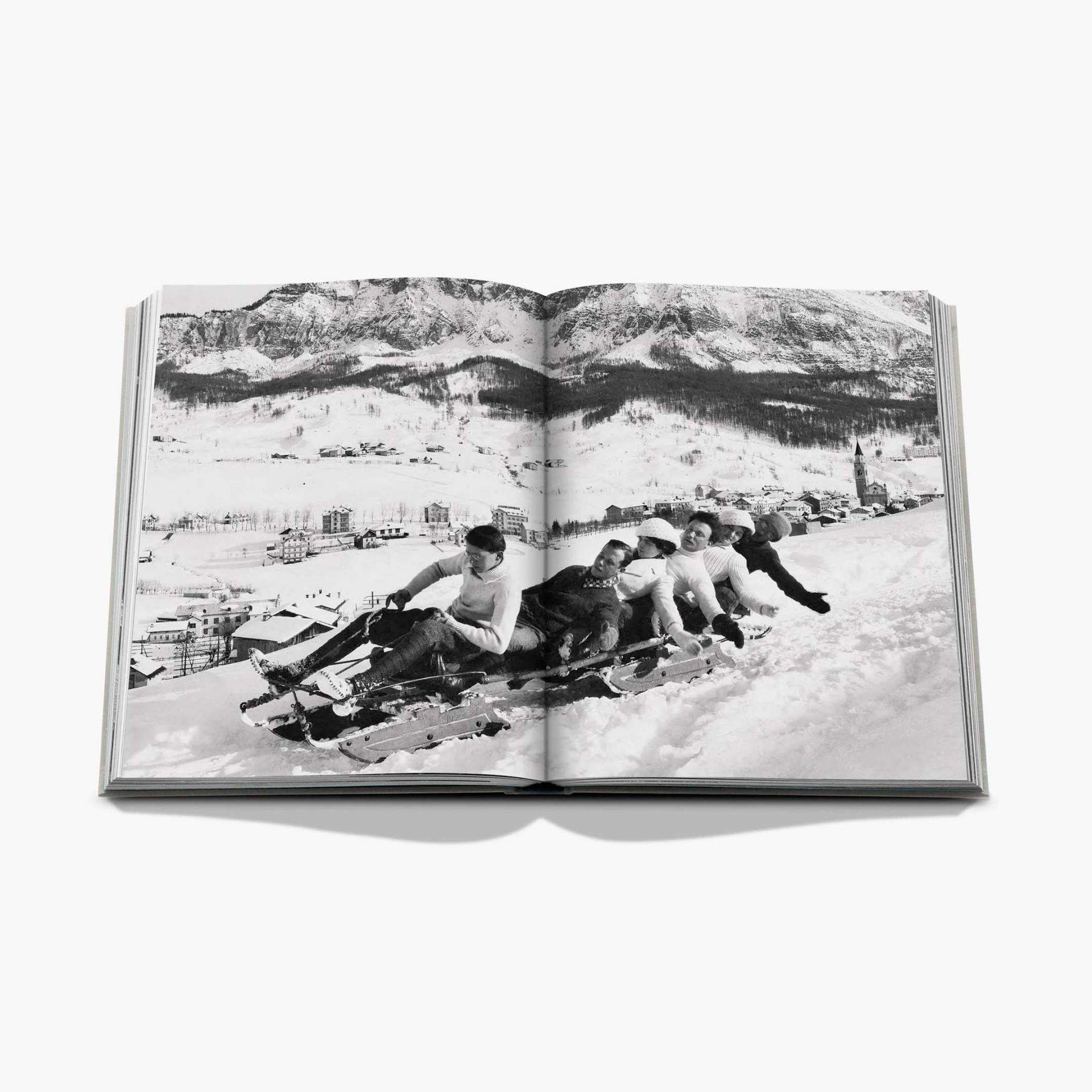 ASSOULINE Libro Cortina d'Ampezzo 25 x 4 x H 33 CM 9781649806147
