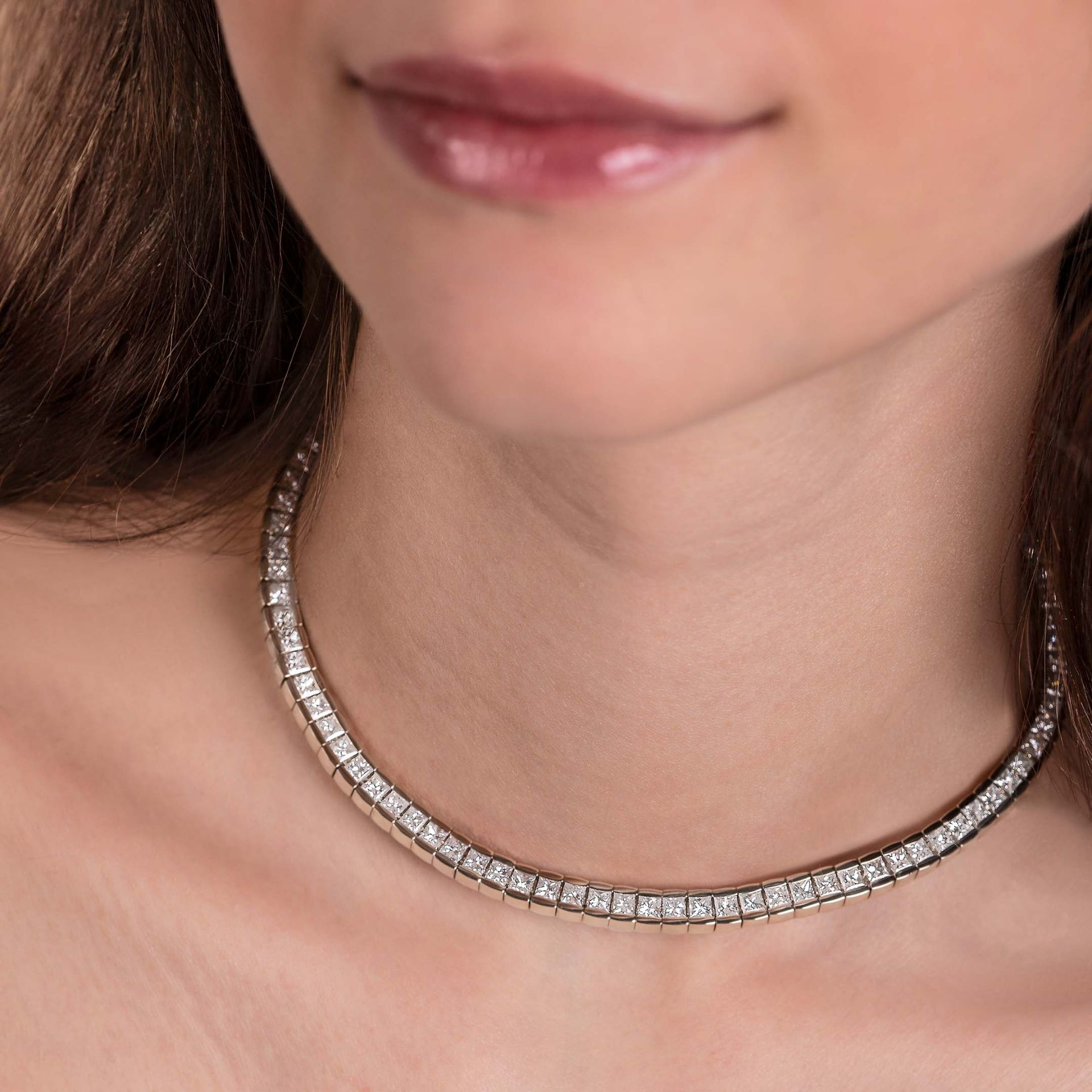 ASTRUA Collana Petali, Oro Bianco, Diamanti PE69DBP.3