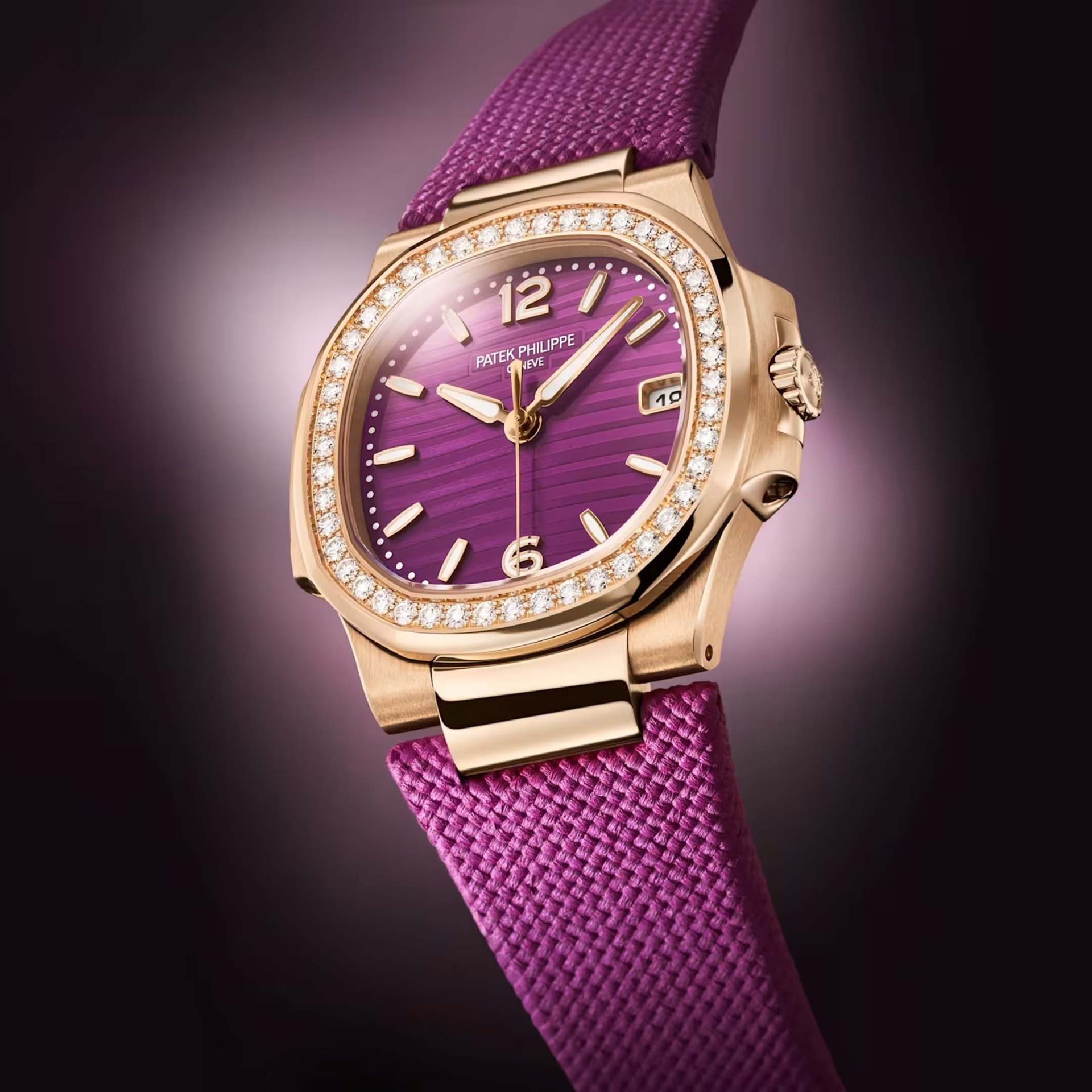 PATEK PHILIPPE Nautilus 32 MM 7010R-013
