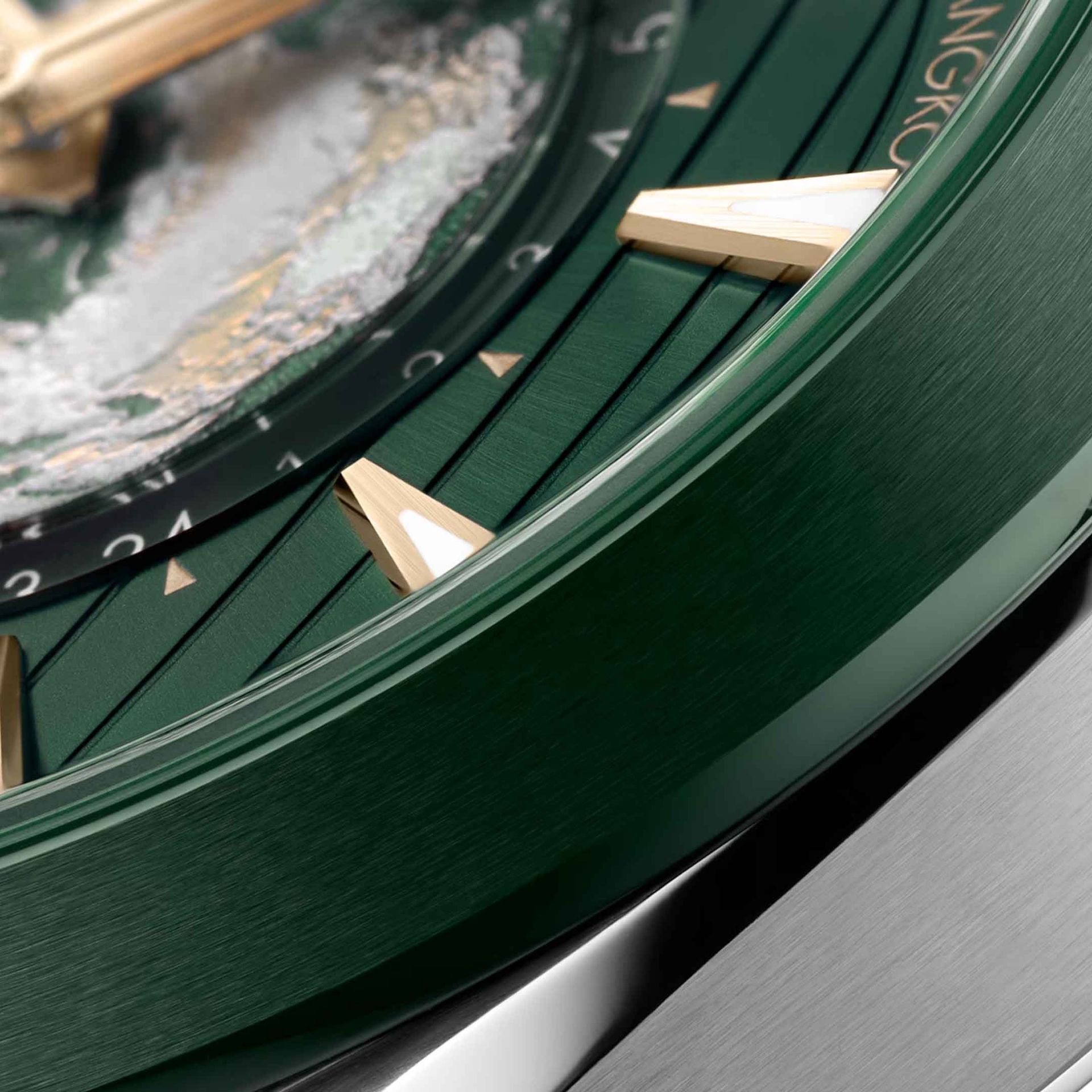 OMEGA Seamaster Aqua Terra 150M 43 MM 220.32.43.22.10.001