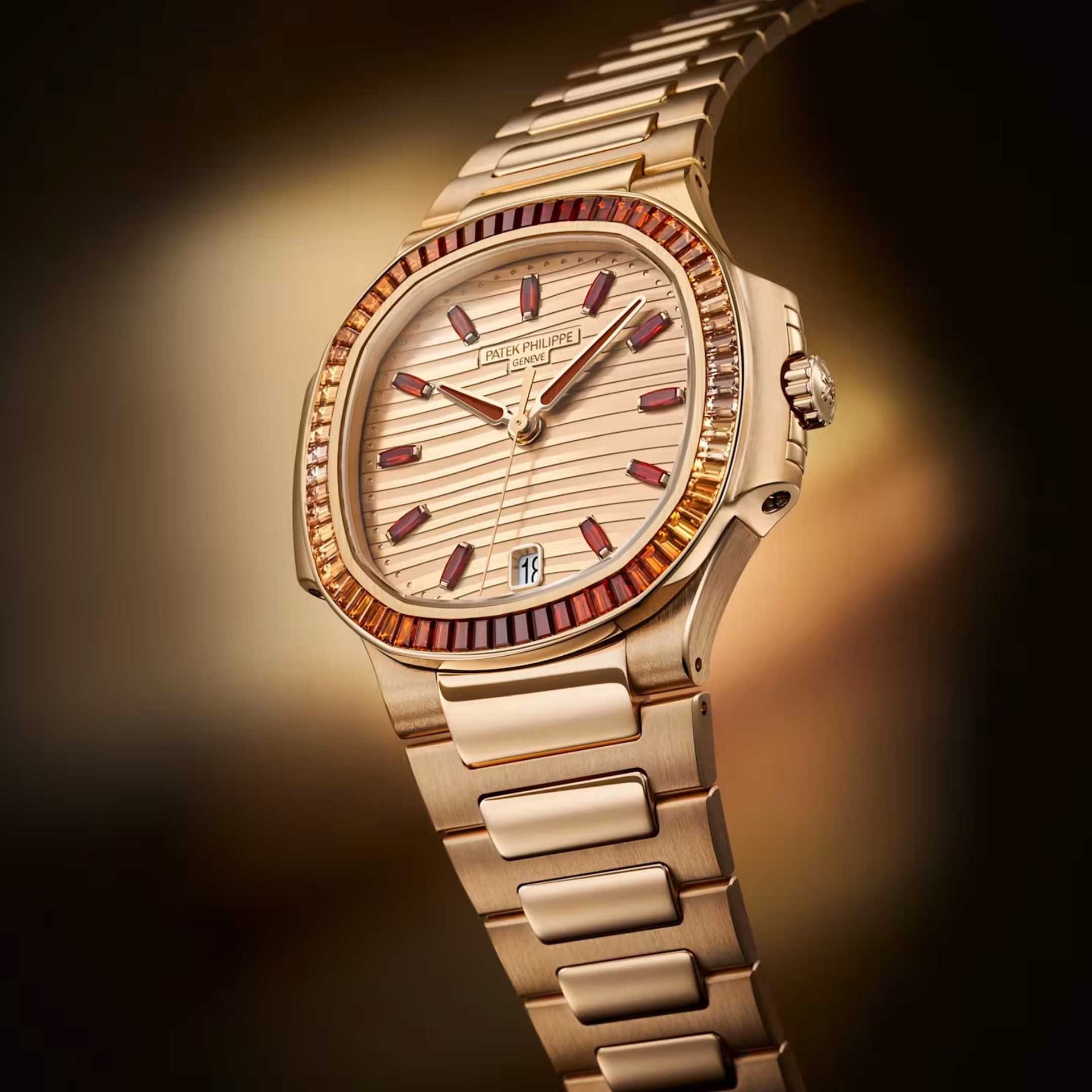 PATEK PHILIPPE Nautilus “Ladies Automatic" 35.2  MM 7118/1300R-001