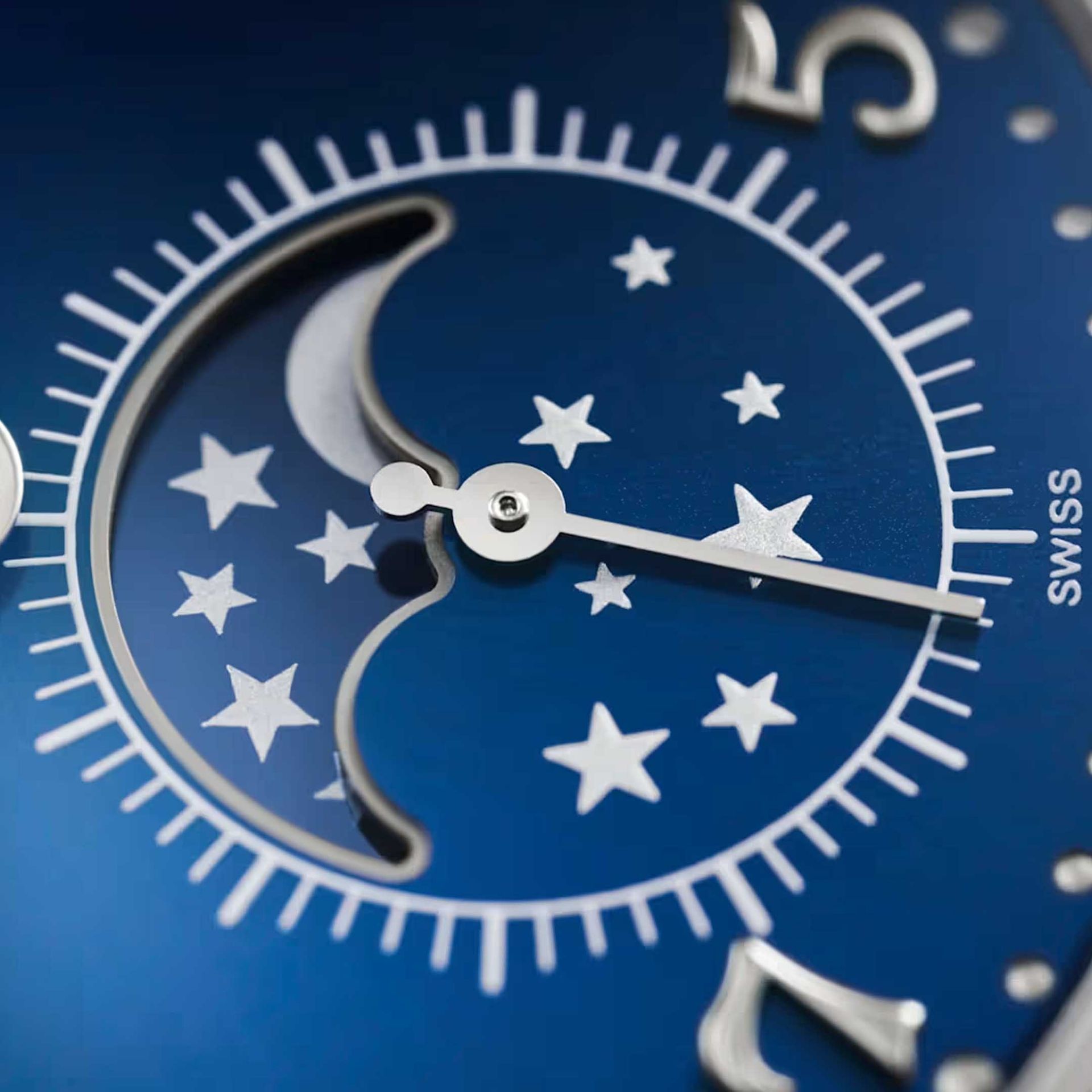 PATEK PHILIPPE Complicazioni "Fasi Lunari" 33 MM 7121/200G-001