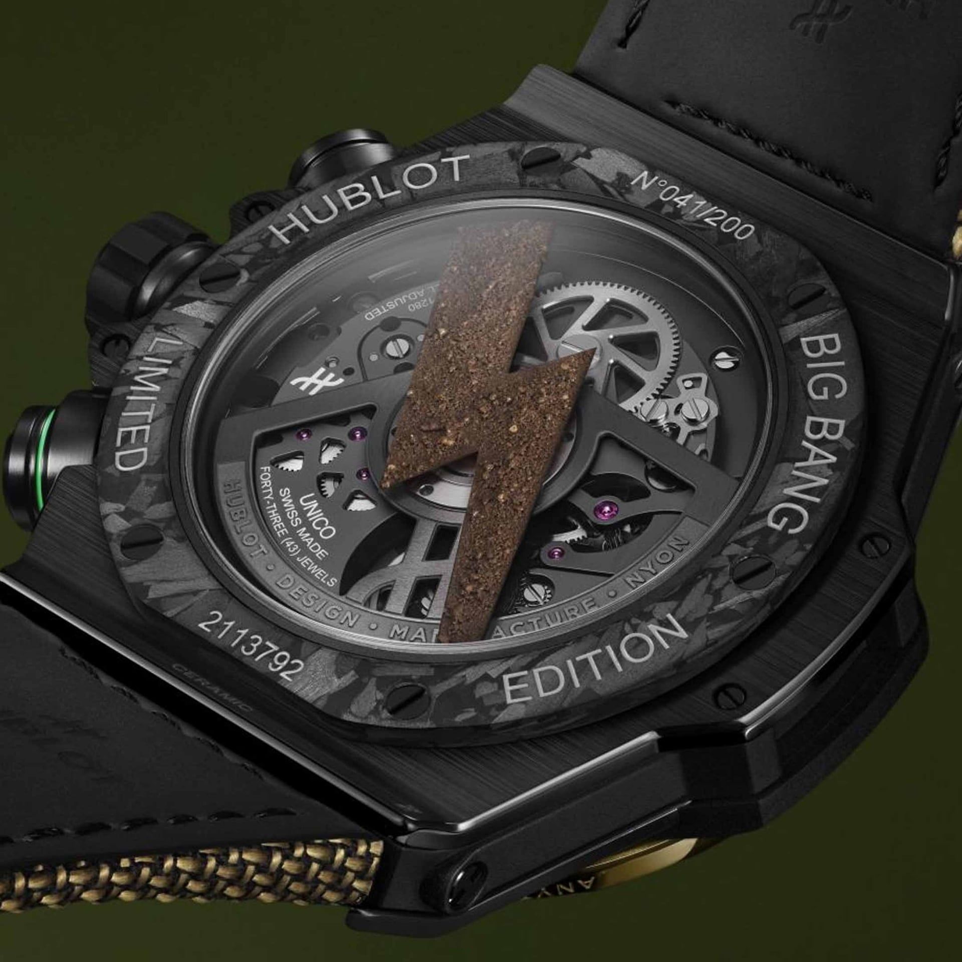 HUBLOT Big Bang Reloaded Usain Bolt Ceramic Carbon 44 MM 421.CQ.1140.NR.USB26