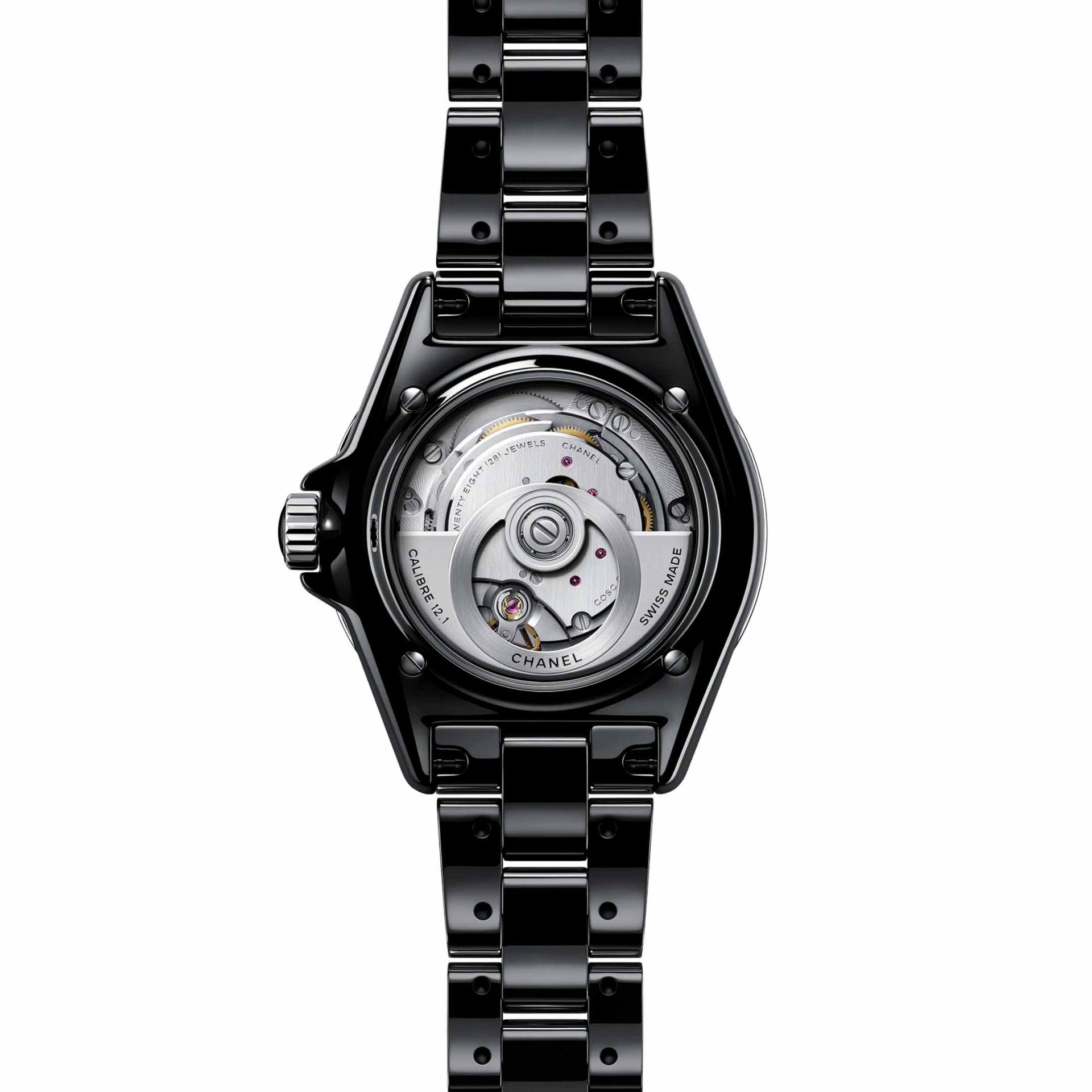CHANEL J12 Calibro 12.1 38 MM H5697