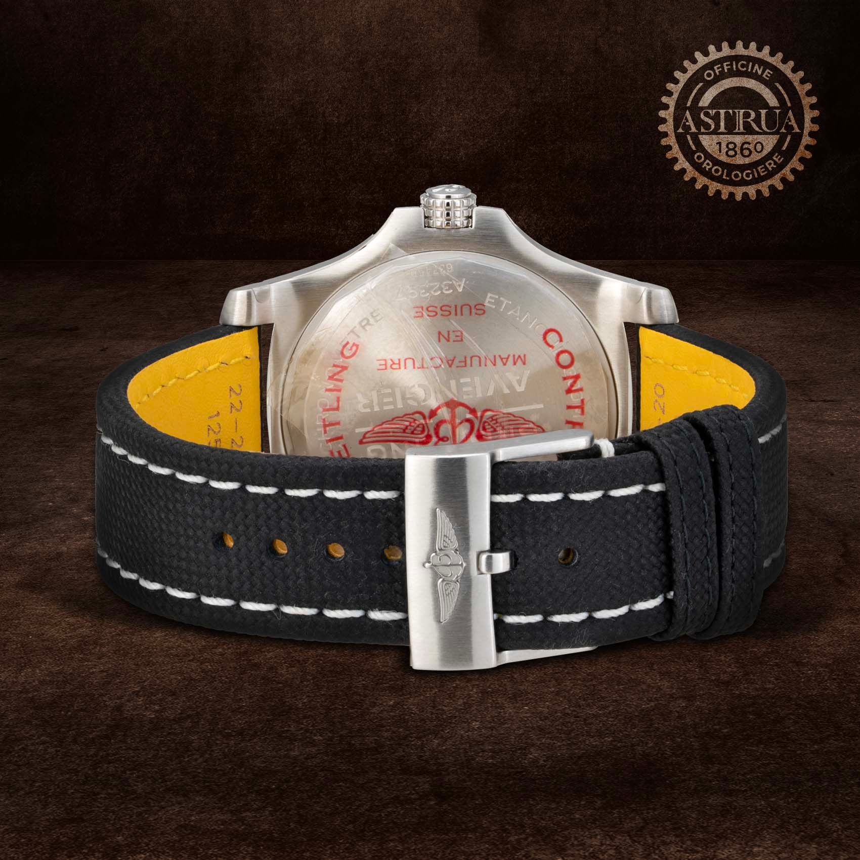 BREITLING Avenger Automatic GMT 43 MM A32397101A1X1