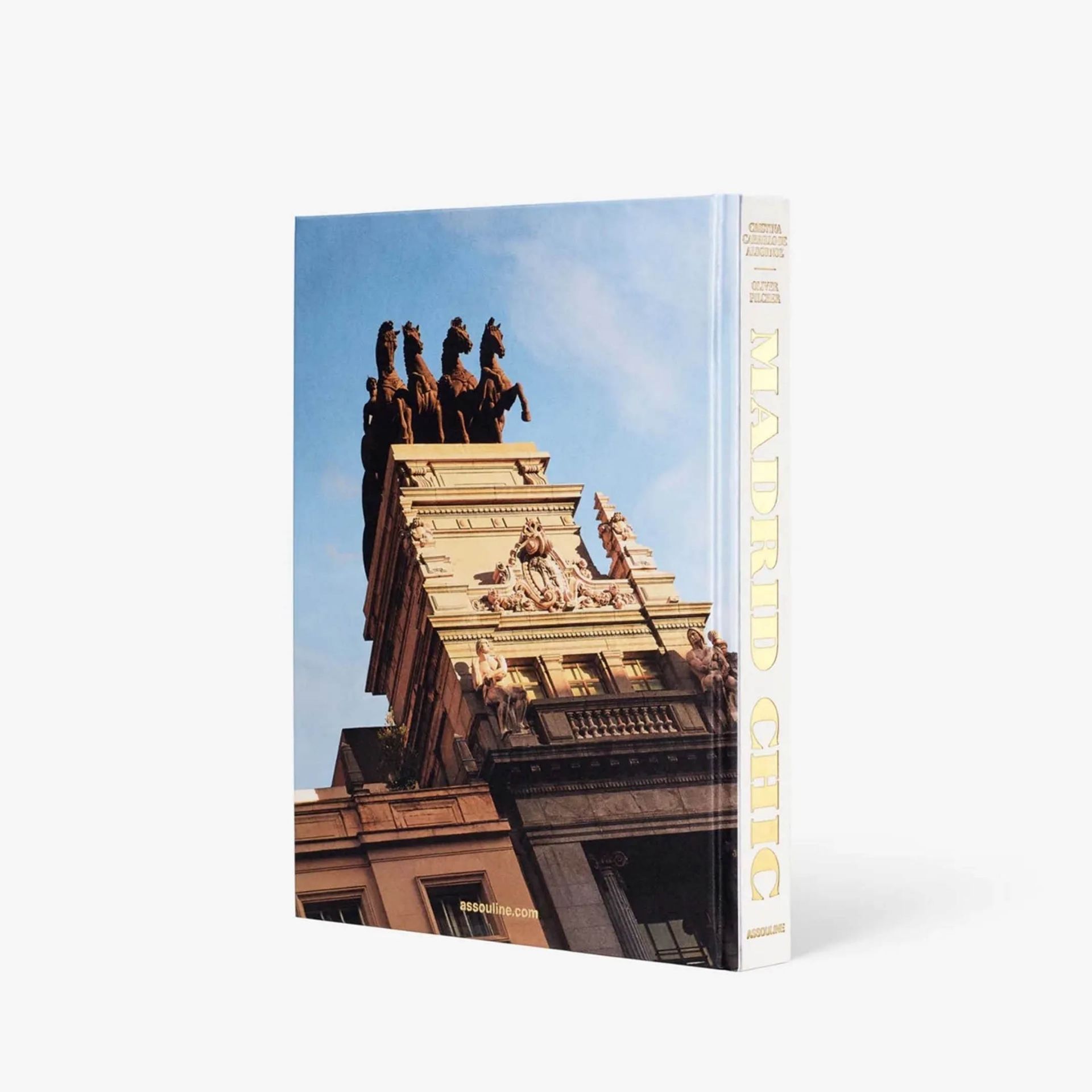 ASSOULINE Libro Milan Chic 25 x 4 x 33 CM 9781649801111
