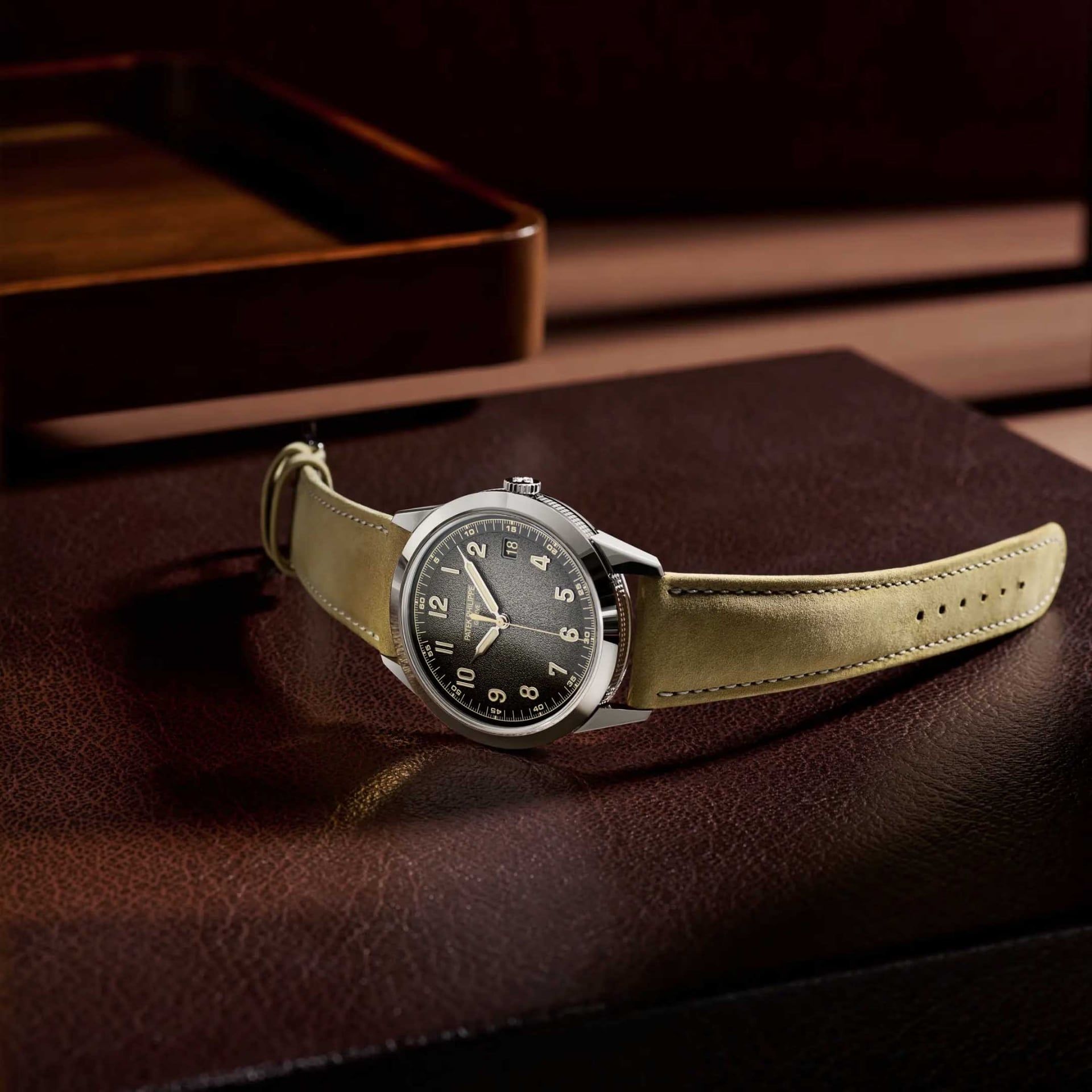 PATEK PHILIPPE Calatrava 40 MM 5226G-001