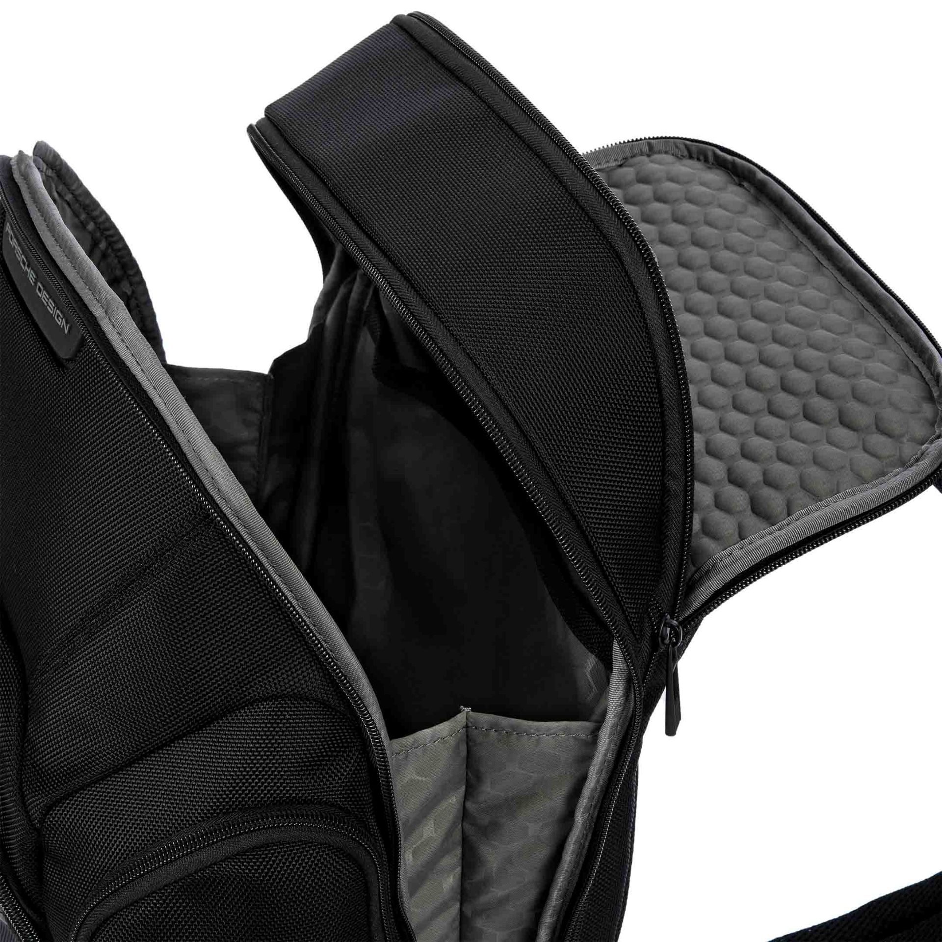 PORSCHE DESIGN Zaino Roadster Nylon Evo M Expandable Nero  ONW11632.001