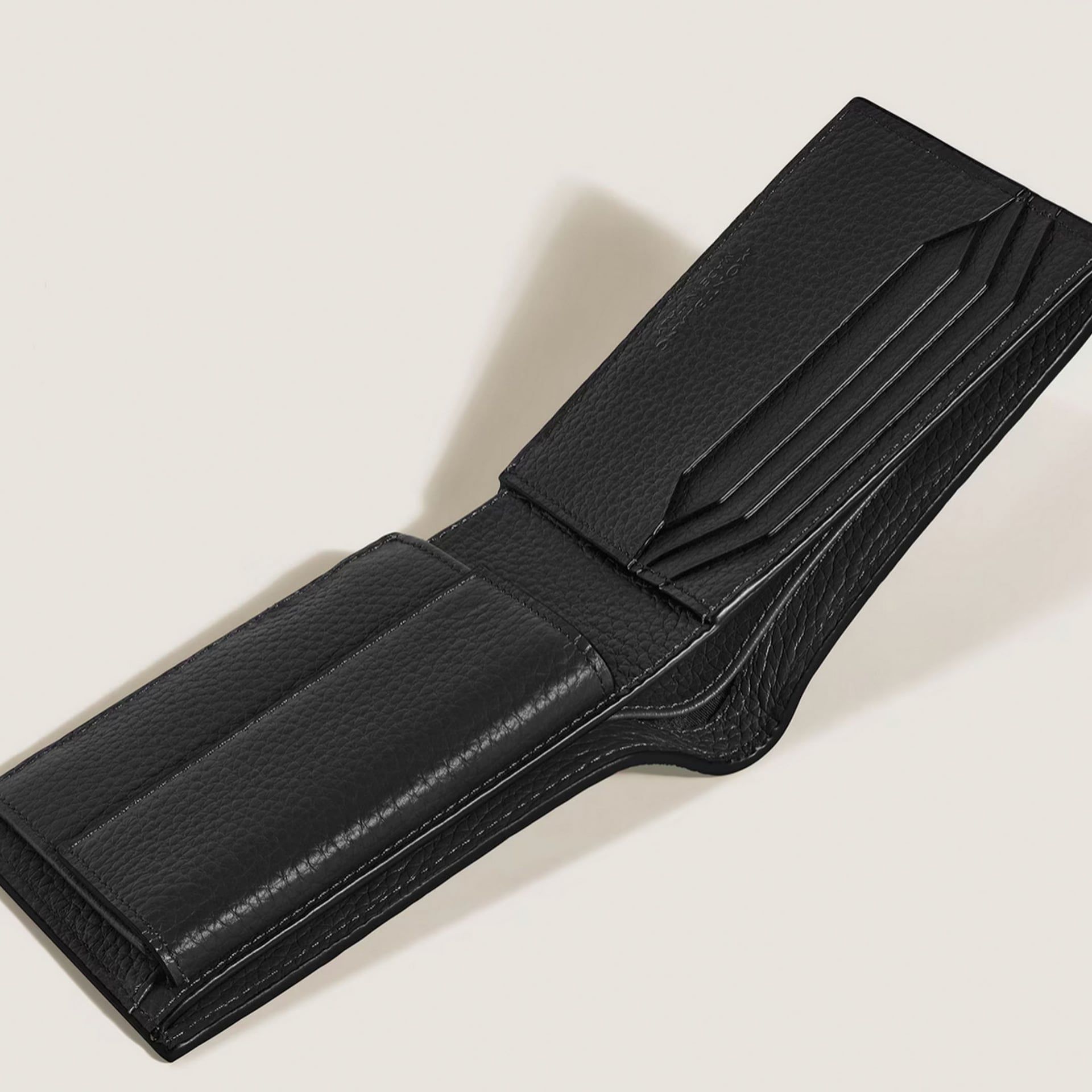 MONTBLANC Portafoglio 4 Tasche con Portamonete in Pelle con Grana Nero  220217