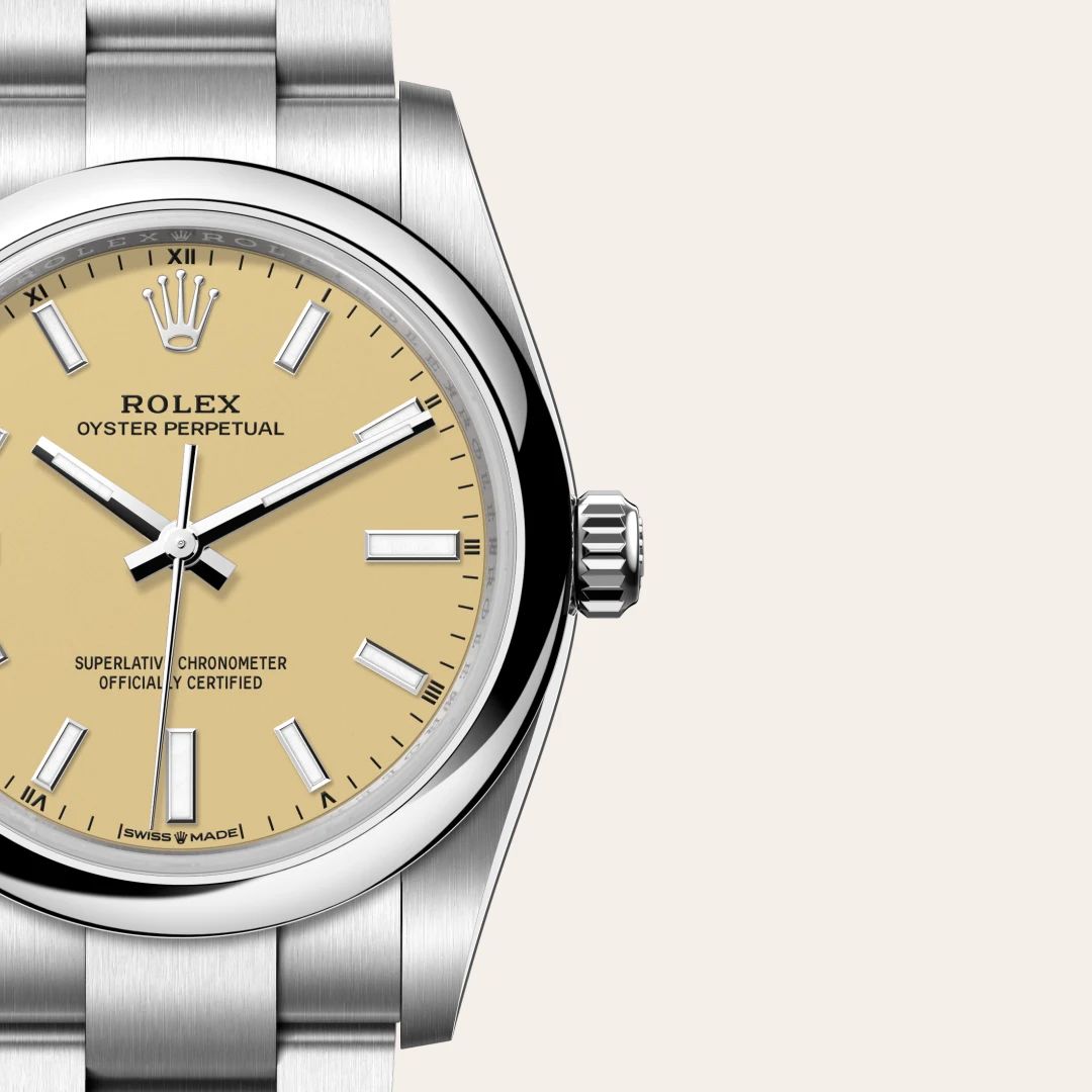 Rolex Oyster Perpetual 34 in Acciaio Oystersteelcon “Pavé madreperla farfalle”, lunetta Bombata, bracciale Acciaio Oystersteel