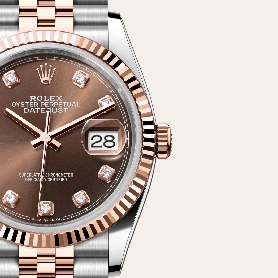 Rolex Datejust 36 in Oystersteelcon “Butterfly mother-of-pearl pavé”, lunetta Domed, bracciale Oystersteel