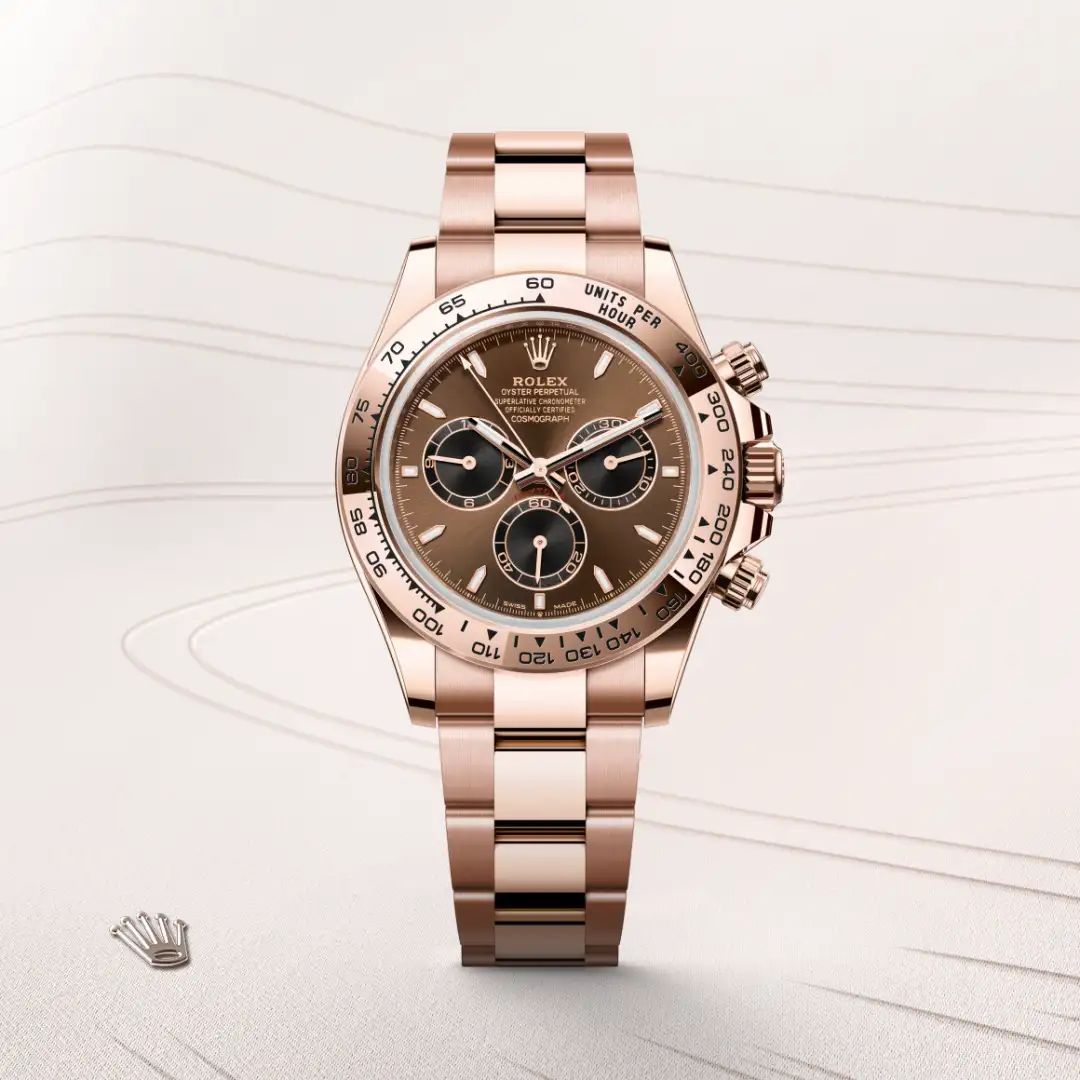Rolex Cosmograph Daytona in Oystersteelcon “Butterfly mother-of-pearl pavé”, lunetta Domed, bracciale Oystersteel