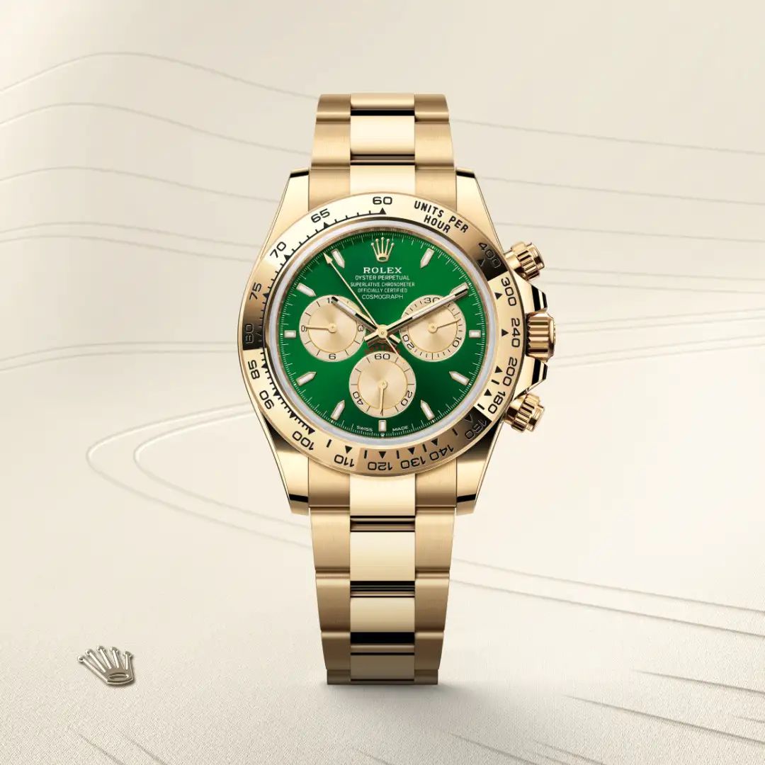 Rolex Cosmograph Daytona in Oystersteelcon “Butterfly mother-of-pearl pavé”, lunetta Domed, bracciale Oystersteel