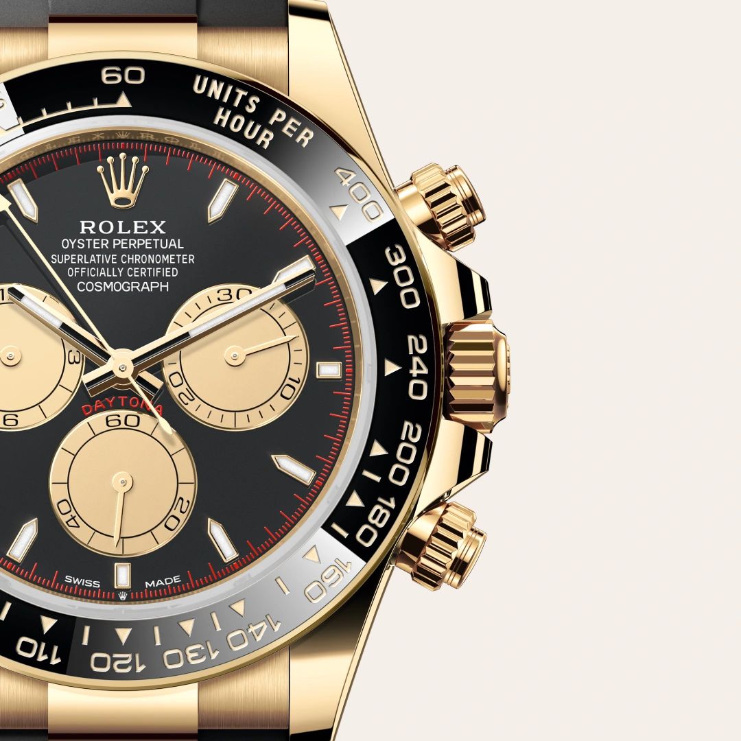 Rolex Cosmograph Daytona in Oystersteelcon “Butterfly mother-of-pearl pavé”, lunetta Domed, bracciale Oystersteel