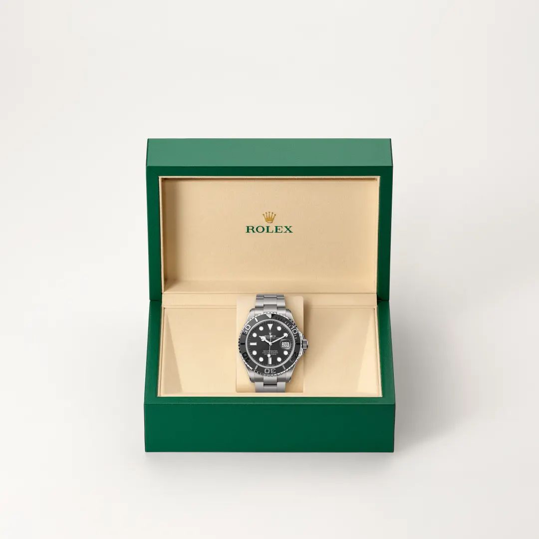 Rolex Yacht-Master 42 in Acciaio Oystersteelcon “Pavé madreperla farfalle”, lunetta Bombata, bracciale Acciaio Oystersteel