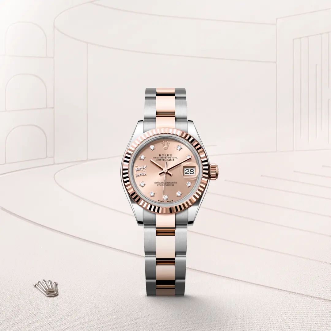 Rolex Lady-Datejust in Acciaio Oystersteelcon “Pavé madreperla farfalle”, lunetta Bombata, bracciale Acciaio Oystersteel