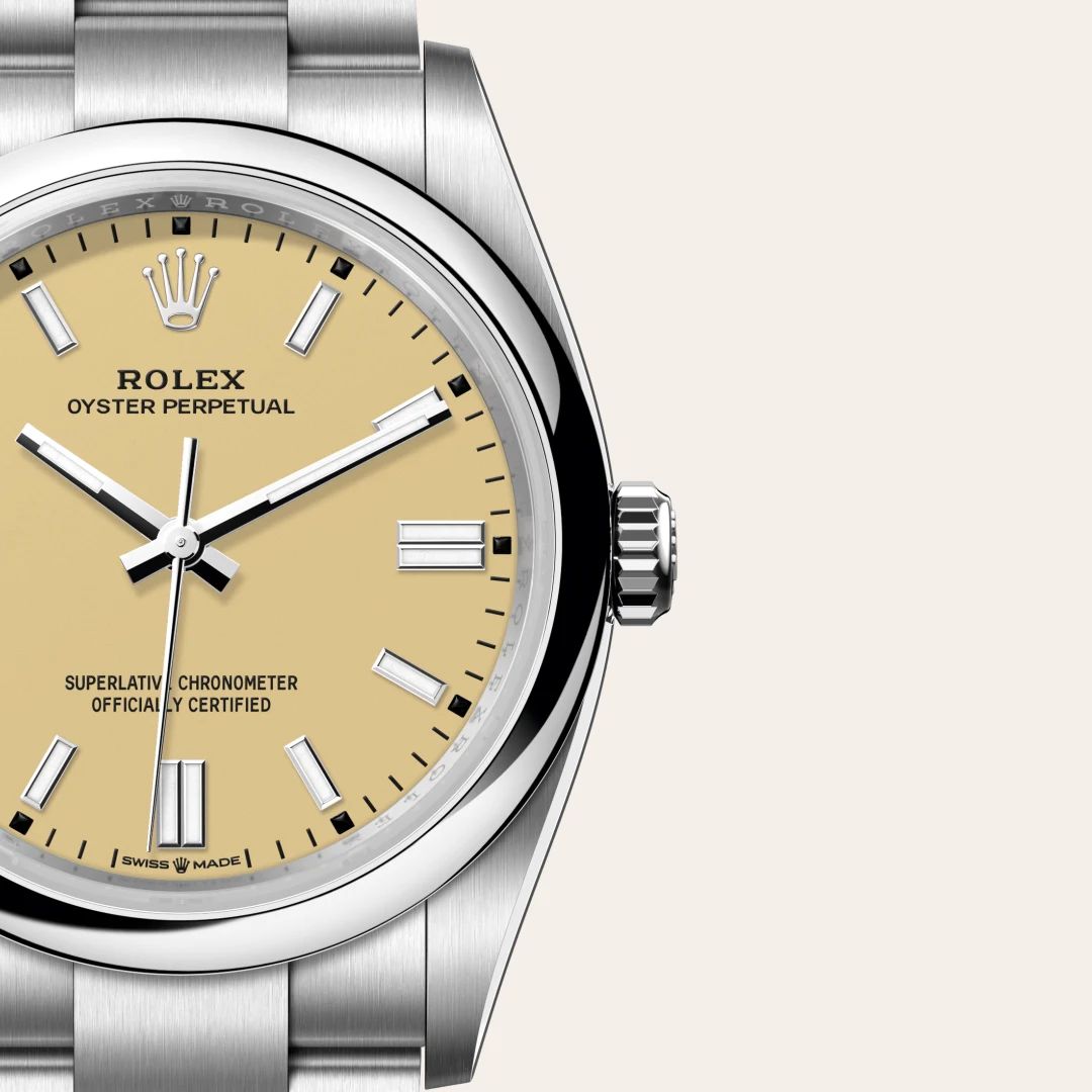 Rolex Oyster Perpetual 36 in Acciaio Oystersteelcon “Pavé madreperla farfalle”, lunetta Bombata, bracciale Acciaio Oystersteel