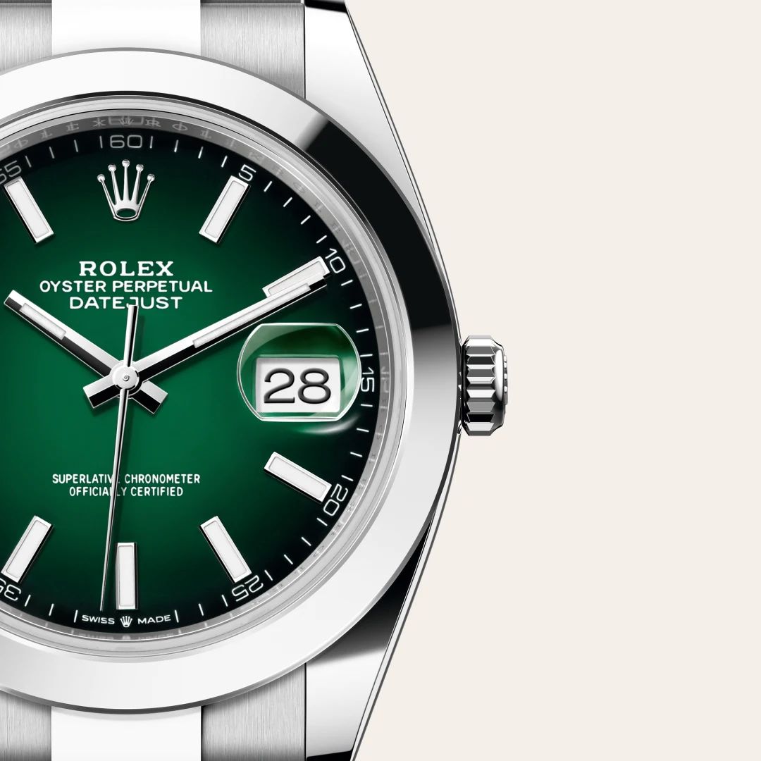 Rolex Datejust 41 in Oystersteelcon “Butterfly mother-of-pearl pavé”, lunetta Domed, bracciale Oystersteel
