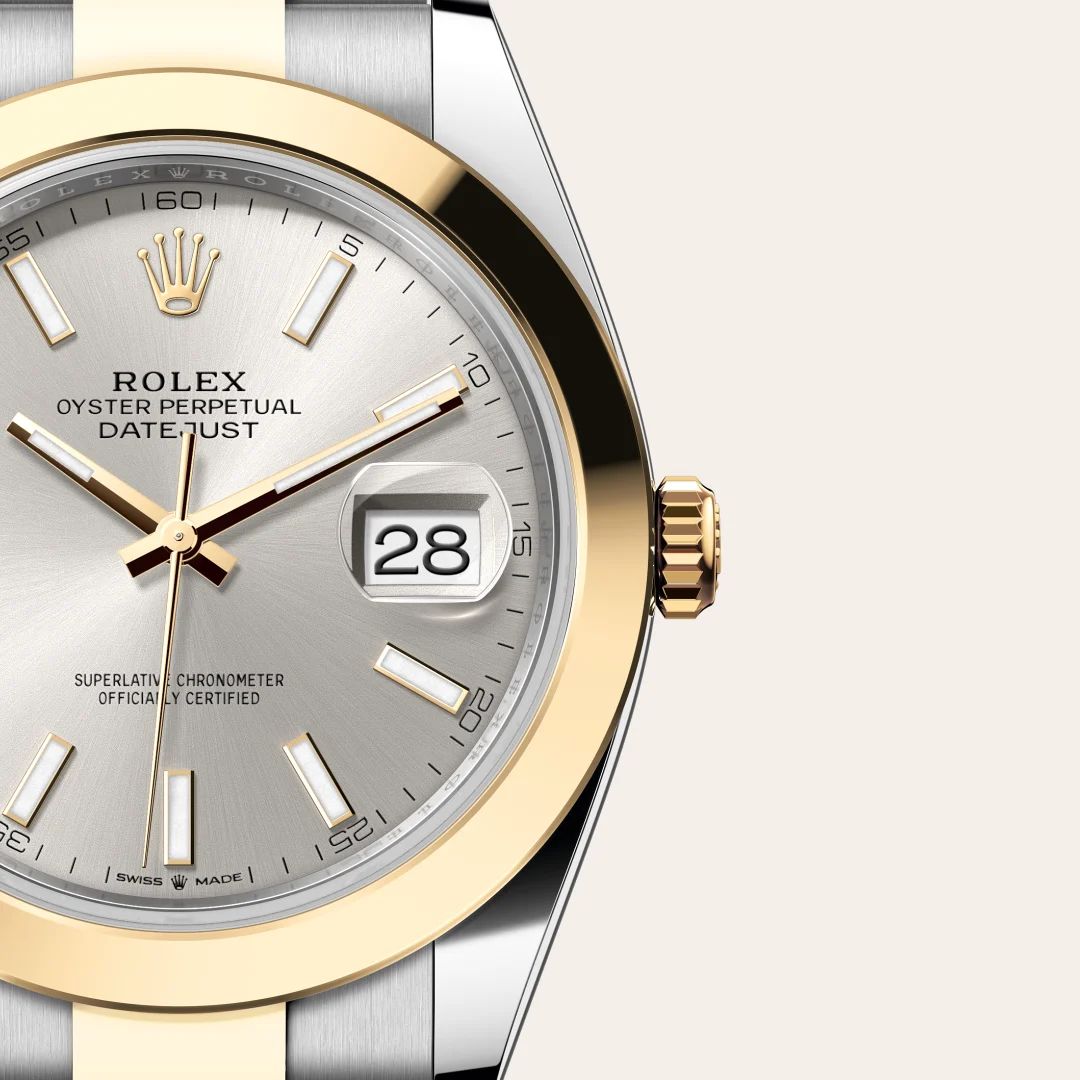 Rolex Datejust 41 in Oystersteelcon “Butterfly mother-of-pearl pavé”, lunetta Domed, bracciale Oystersteel