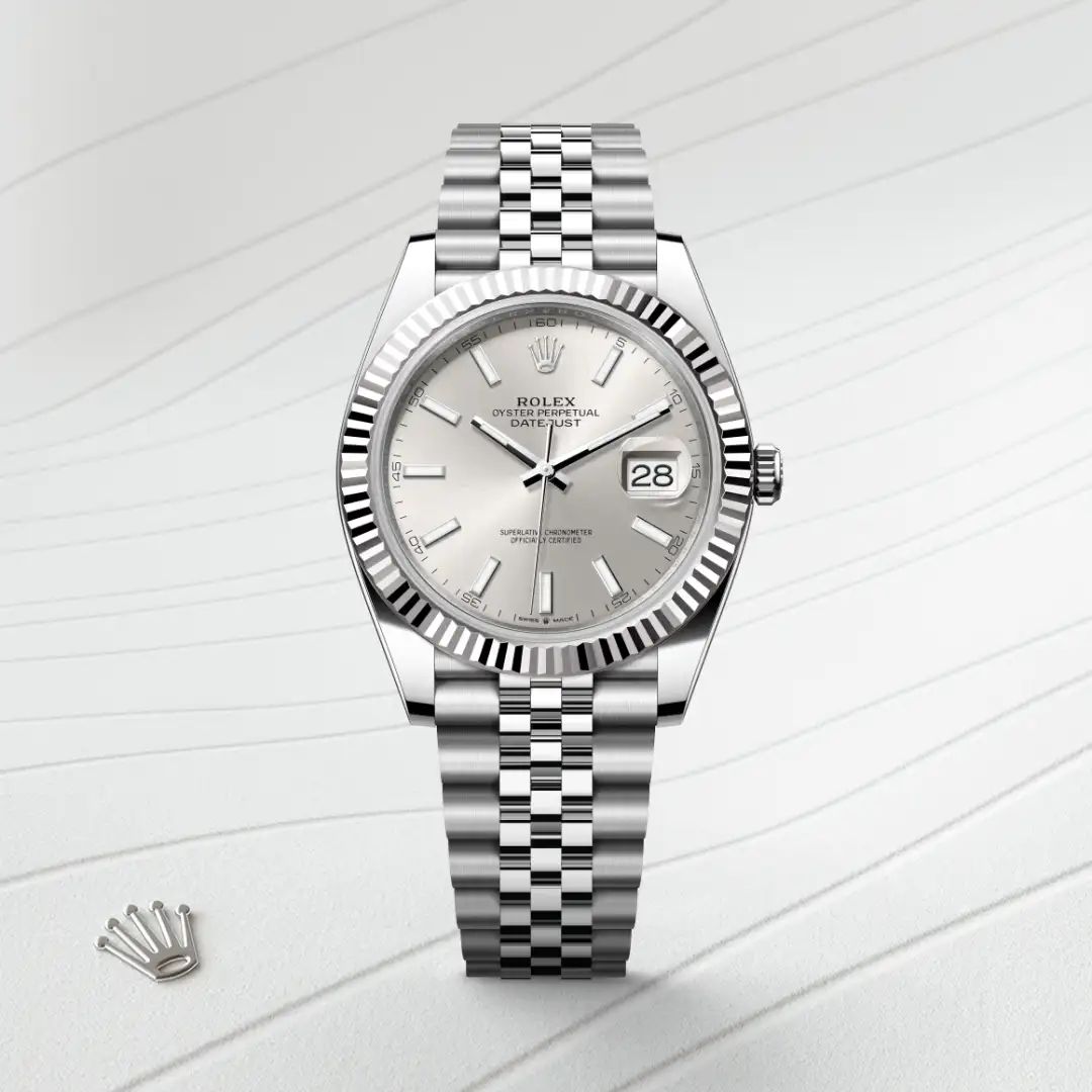 Rolex Datejust 41 in Oystersteelcon “Butterfly mother-of-pearl pavé”, lunetta Domed, bracciale Oystersteel