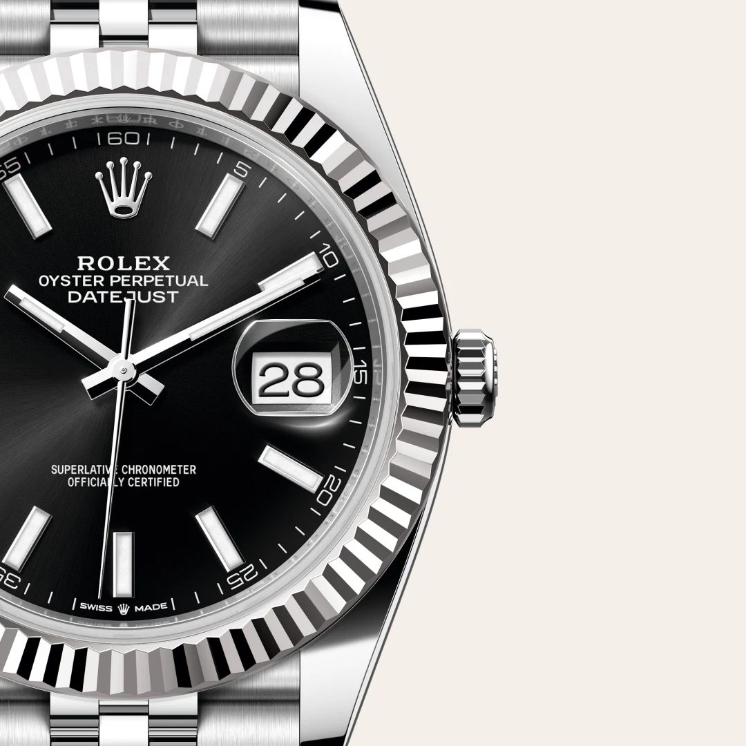 Rolex Datejust 41 in Oystersteelcon “Butterfly mother-of-pearl pavé”, lunetta Domed, bracciale Oystersteel