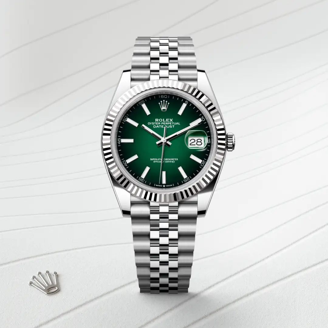 Rolex Datejust 41 in Oystersteelcon “Butterfly mother-of-pearl pavé”, lunetta Domed, bracciale Oystersteel