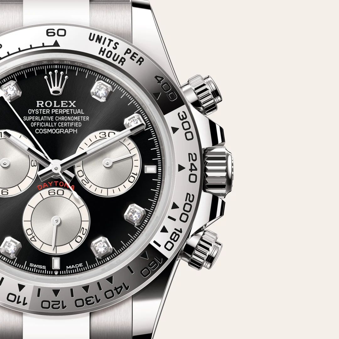 Rolex Cosmograph Daytona in Acciaio Oystersteelcon “Pavé madreperla farfalle”, lunetta Bombata, bracciale Acciaio Oystersteel