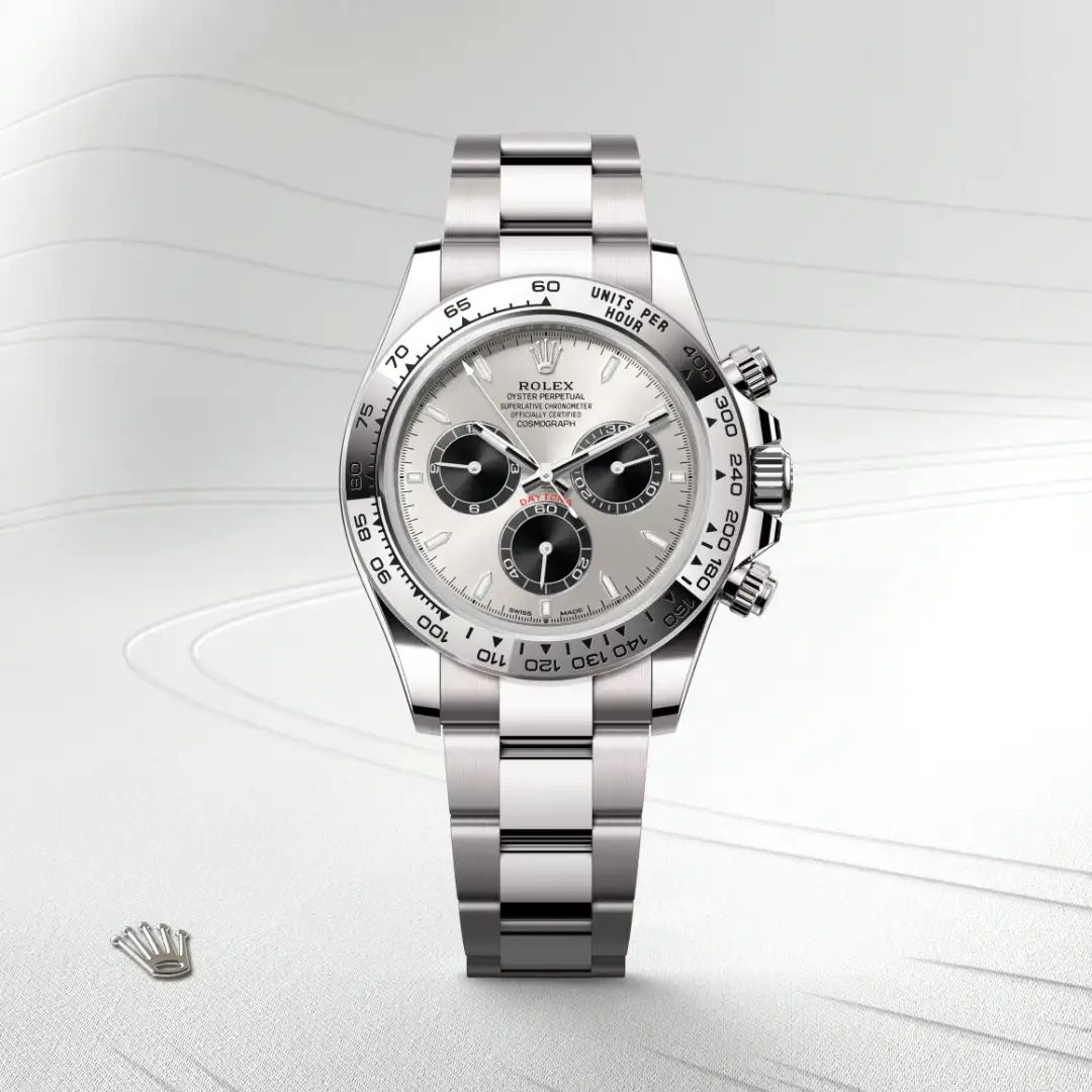 Rolex Cosmograph Daytona in Oystersteelcon “Butterfly mother-of-pearl pavé”, lunetta Domed, bracciale Oystersteel