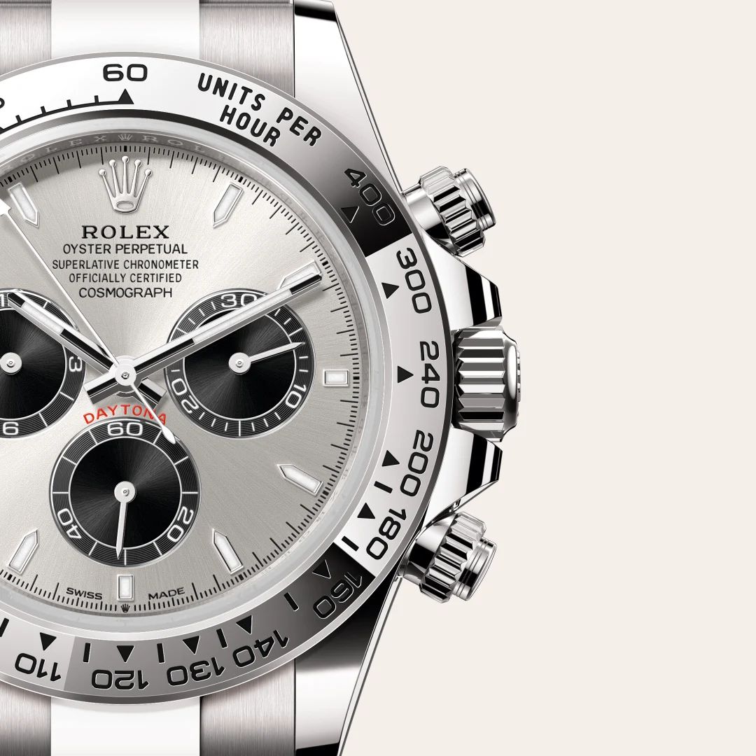 Rolex Cosmograph Daytona in Oystersteelcon “Butterfly mother-of-pearl pavé”, lunetta Domed, bracciale Oystersteel