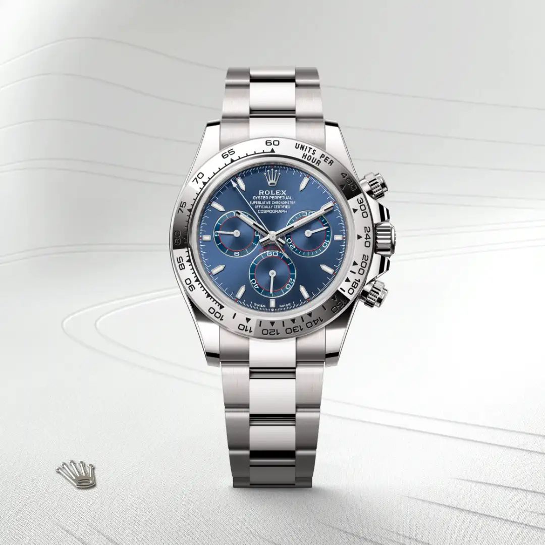 Rolex Cosmograph Daytona in Oystersteelcon “Butterfly mother-of-pearl pavé”, lunetta Domed, bracciale Oystersteel