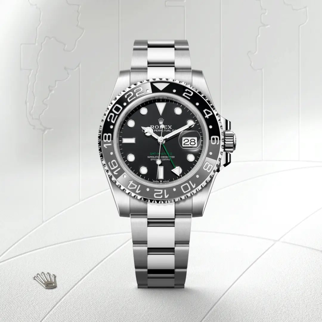 Rolex GMT-Master II in Oystersteelcon “Butterfly mother-of-pearl pavé”, lunetta Domed, bracciale Oystersteel