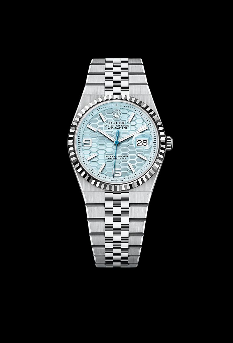 Rolex Land-Dweller 36 in Oystersteelcon “Butterfly mother-of-pearl pavé”, lunetta Domed, bracciale Oystersteel
