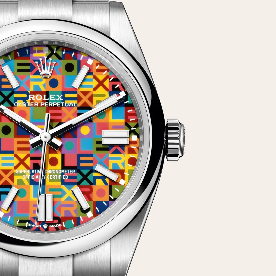 Rolex Oyster Perpetual 41 in Oystersteelcon “Butterfly mother-of-pearl pavé”, lunetta Domed, bracciale Oystersteel