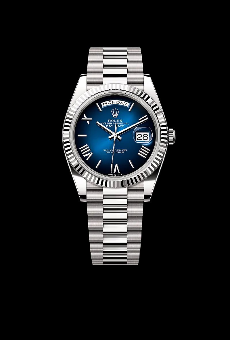 Rolex Day-Date 40 in Oystersteelcon “Butterfly mother-of-pearl pavé”, lunetta Domed, bracciale Oystersteel
