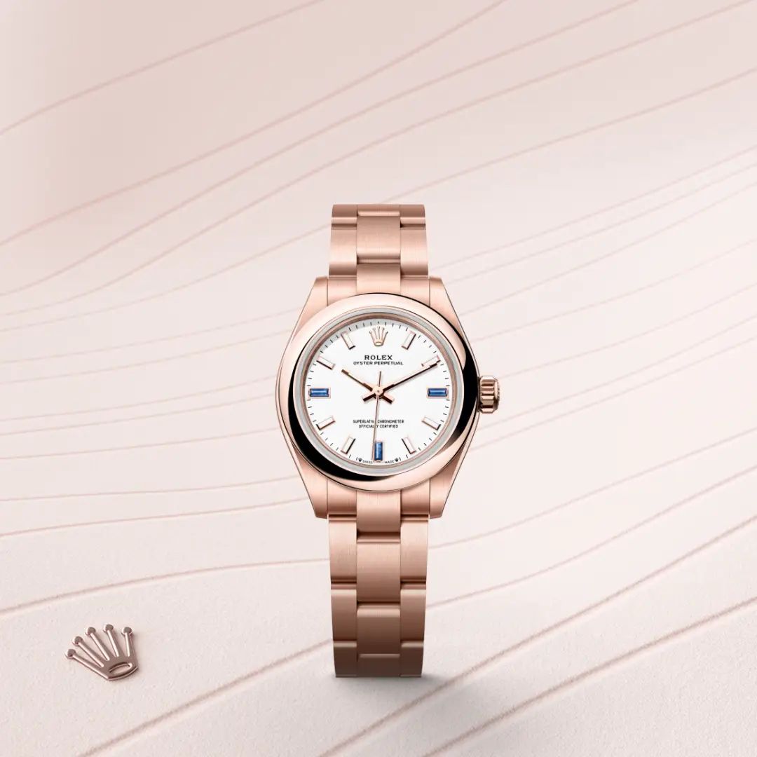 Rolex Oyster Perpetual 28 in Oystersteelcon “Butterfly mother-of-pearl pavé”, lunetta Domed, bracciale Oystersteel