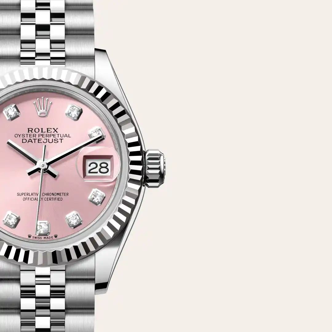 Rolex Lady-Datejust in Acciaio Oystersteelcon “Pavé madreperla farfalle”, lunetta Bombata, bracciale Acciaio Oystersteel