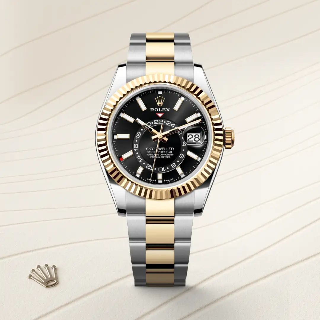 Rolex Sky-Dweller in Acciaio Oystersteelcon “Pavé madreperla farfalle”, lunetta Bombata, bracciale Acciaio Oystersteel