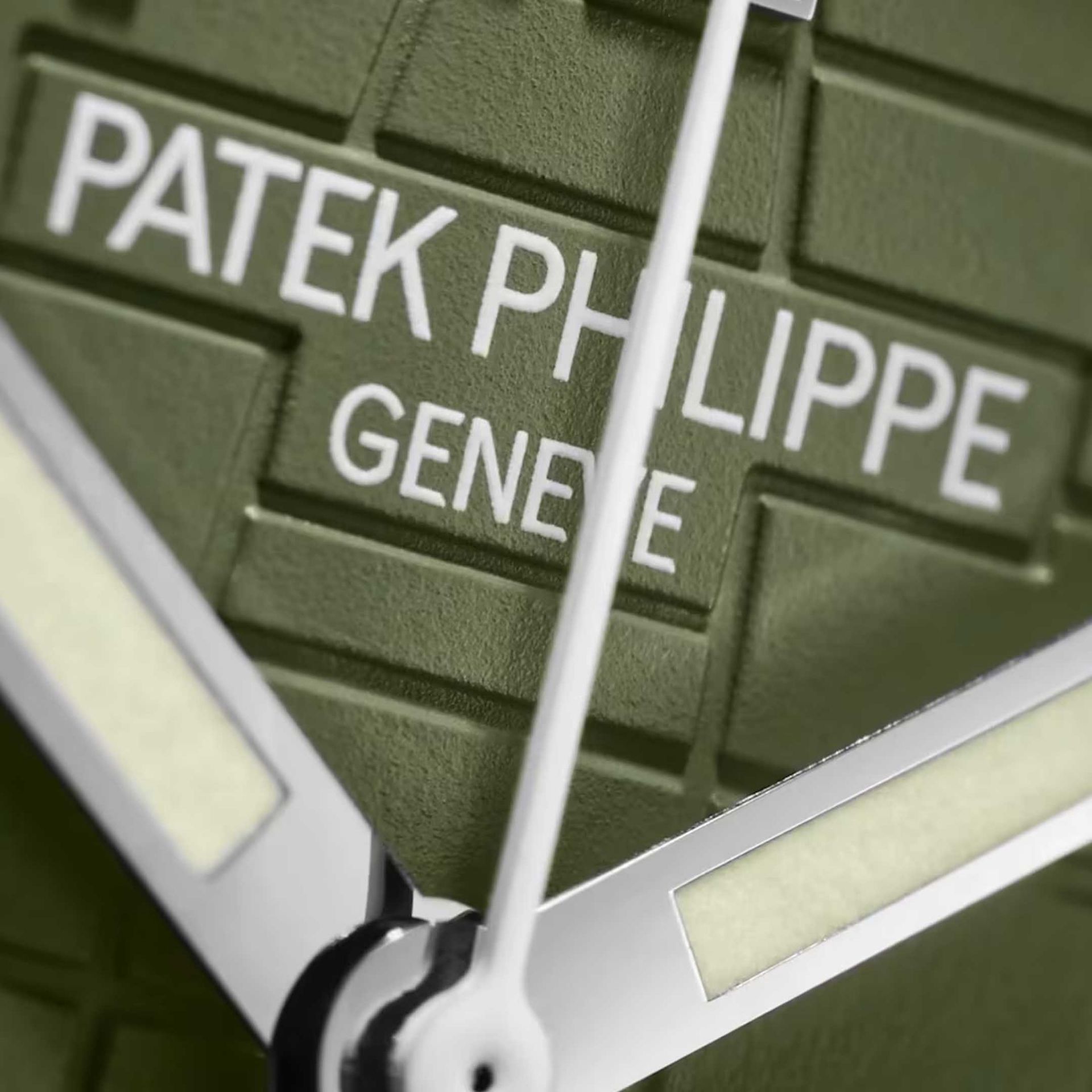 PATEK PHILIPPE Aquanaut Chronograph 42.2 MM 5968G-010