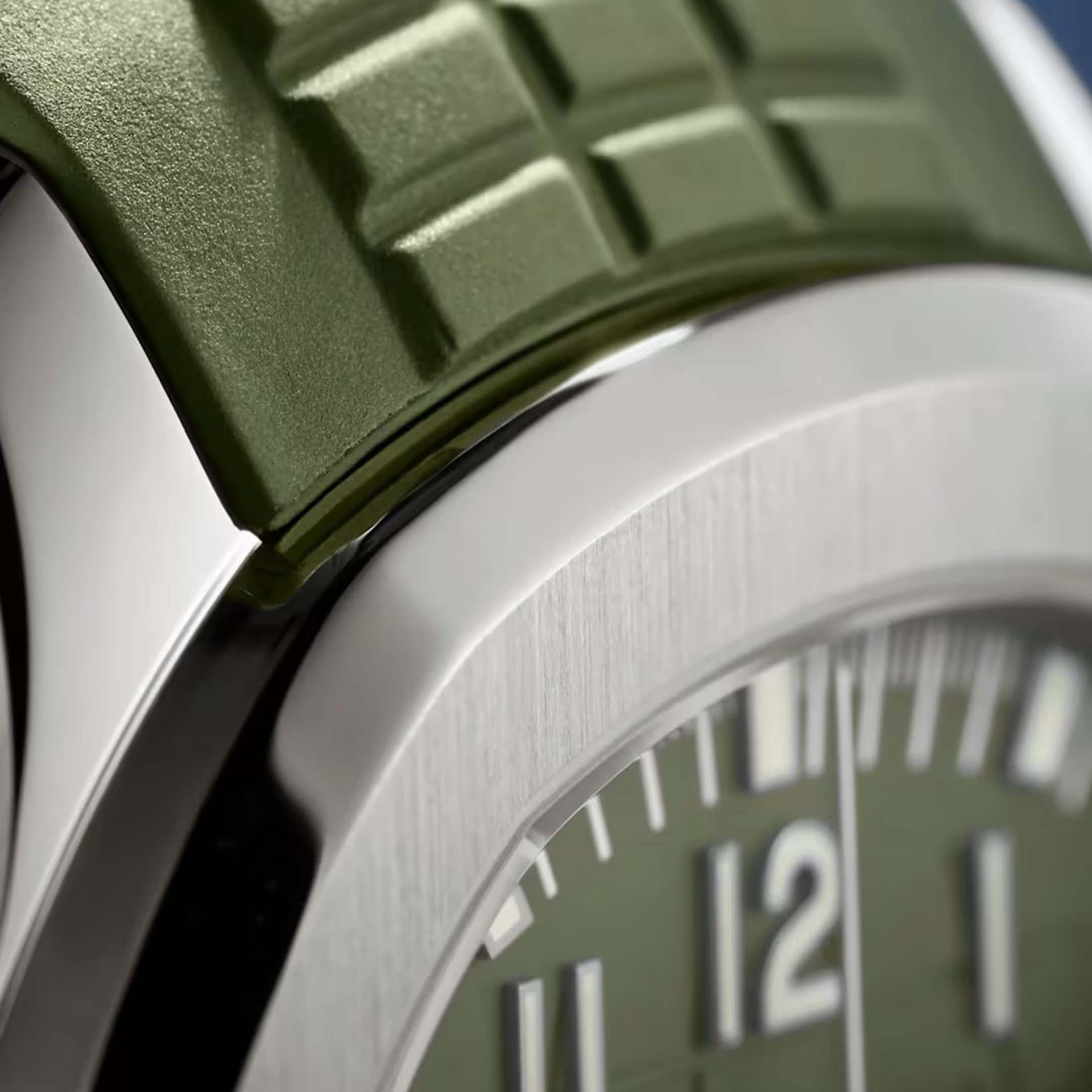 PATEK PHILIPPE Aquanaut Chronograph 42.2 MM 5968G-010